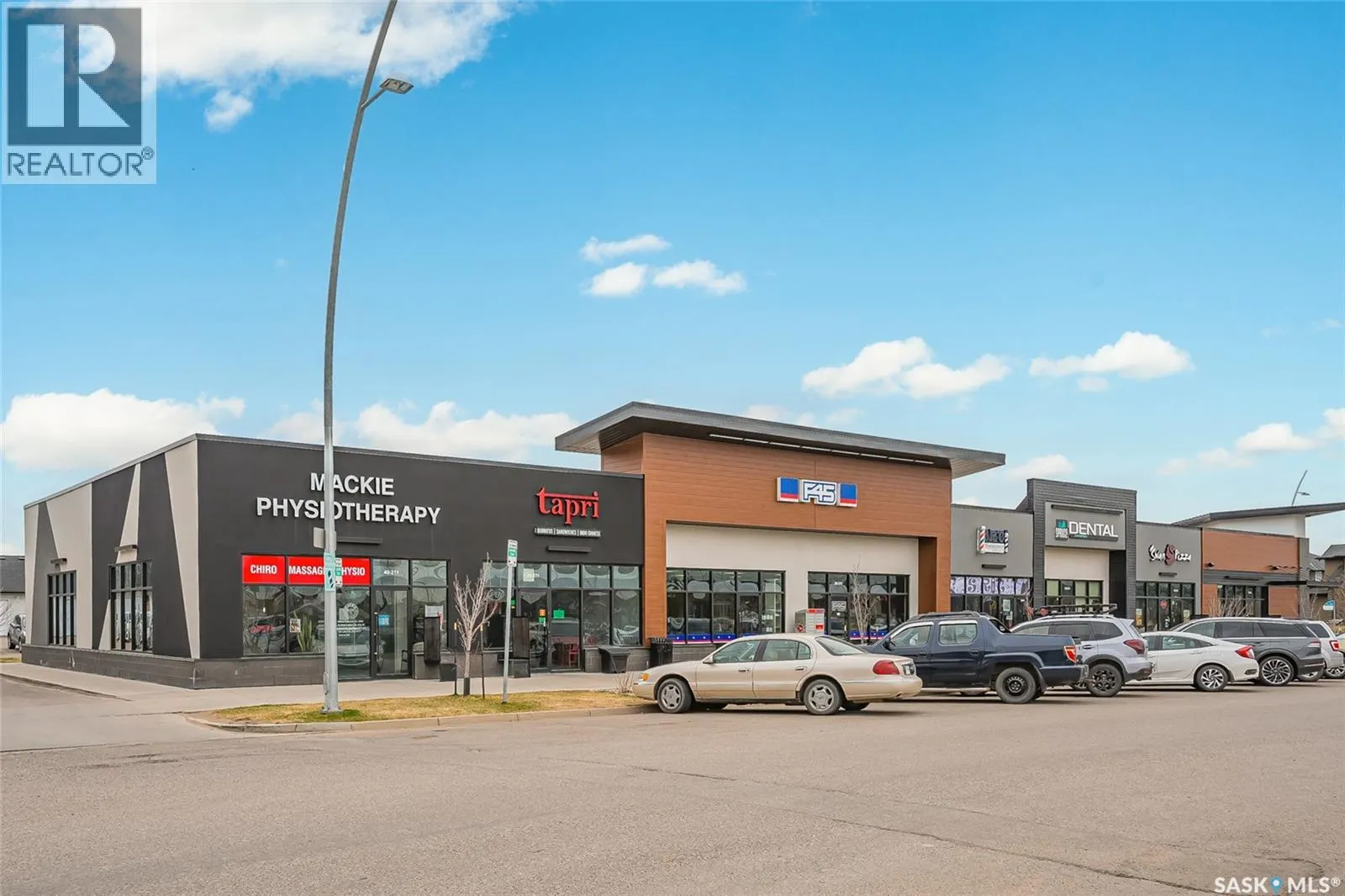 122 235 Evergreen SQUARE