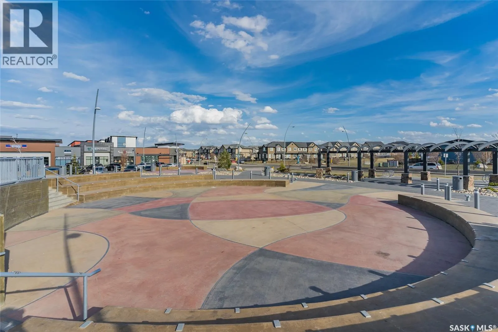 122 235 Evergreen SQUARE