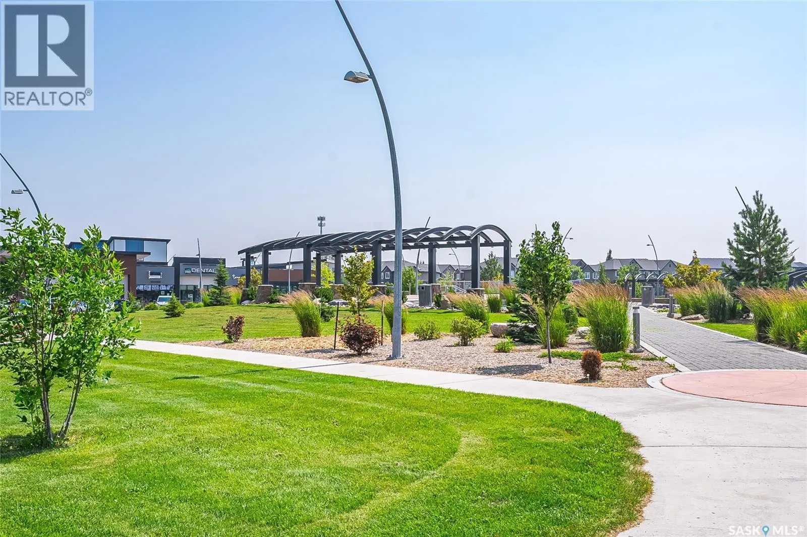 122 235 Evergreen SQUARE