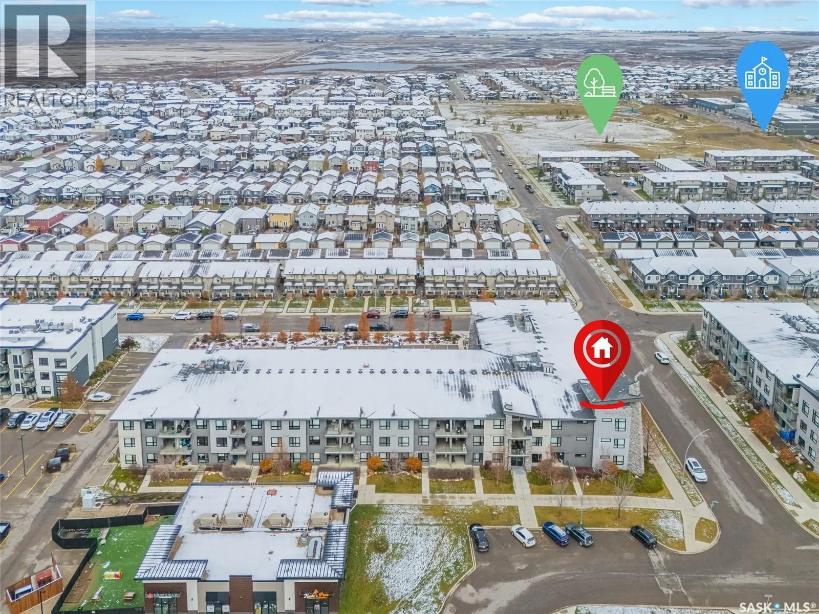122 235 Evergreen SQUARE