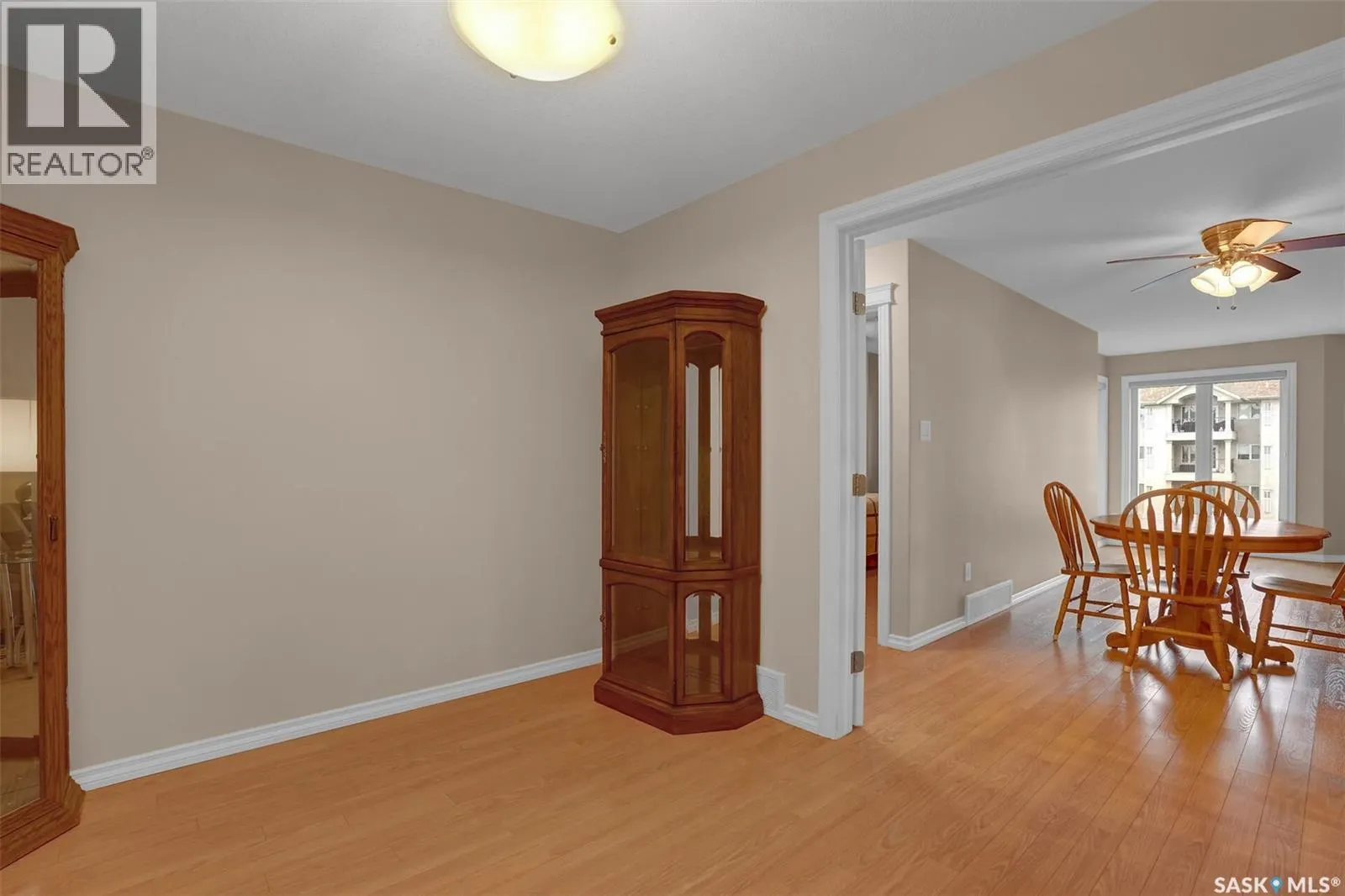 301 2885 Arens ROAD E