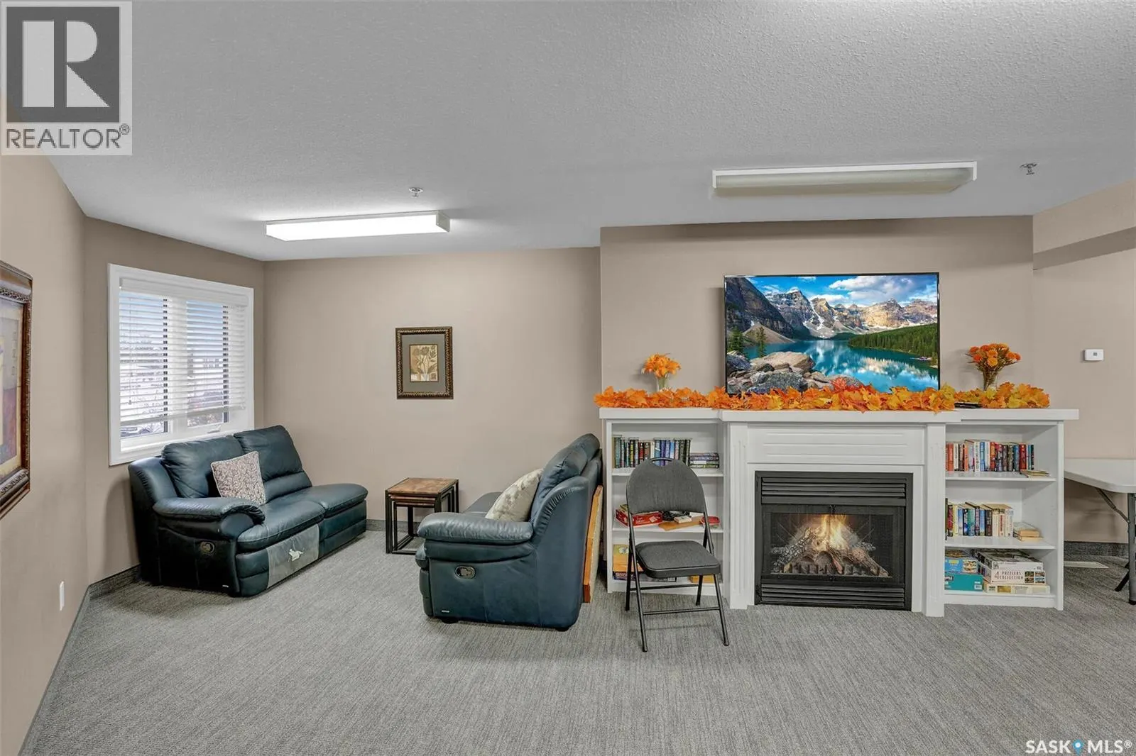 301 2885 Arens ROAD E
