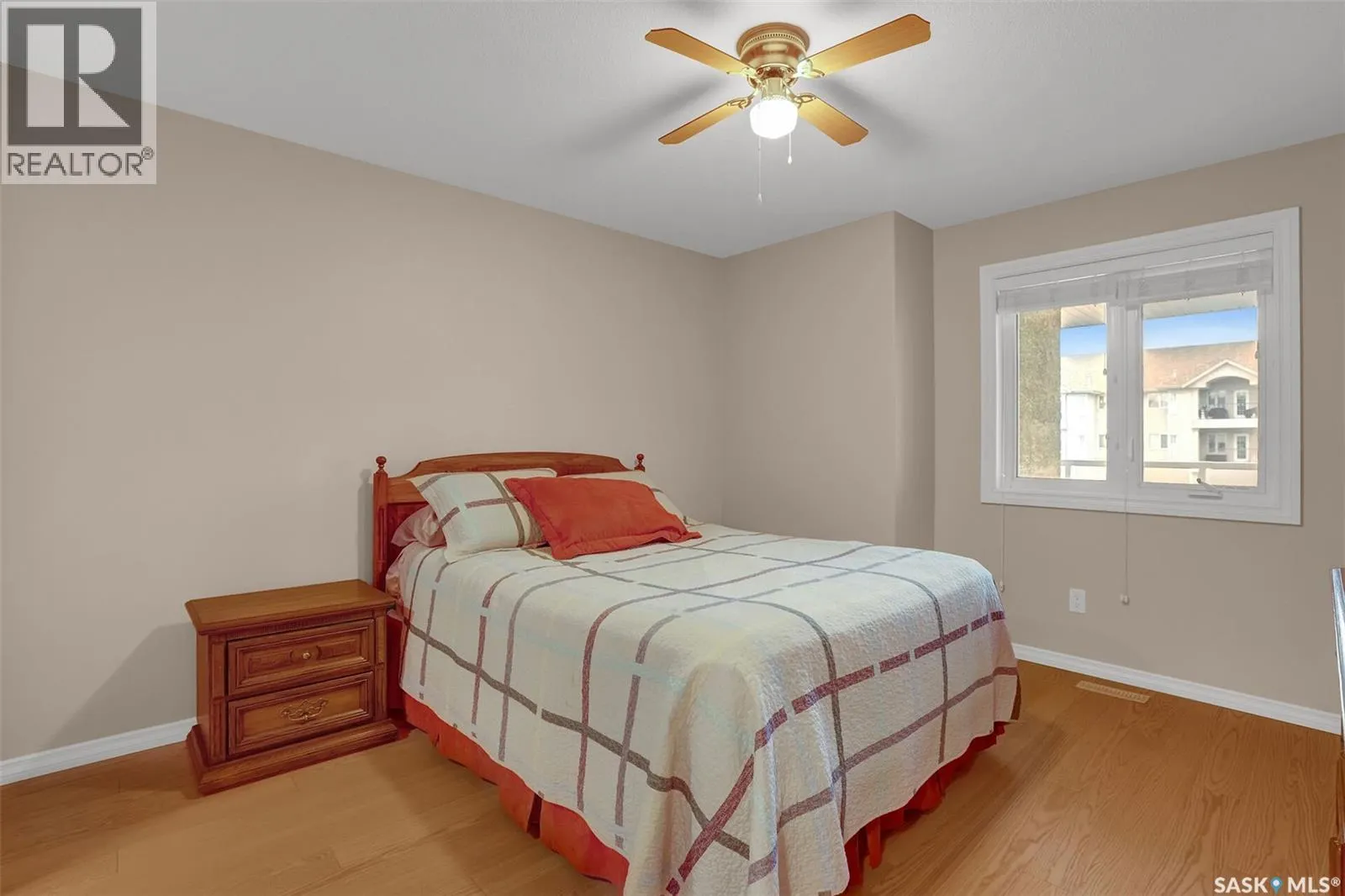 301 2885 Arens ROAD E