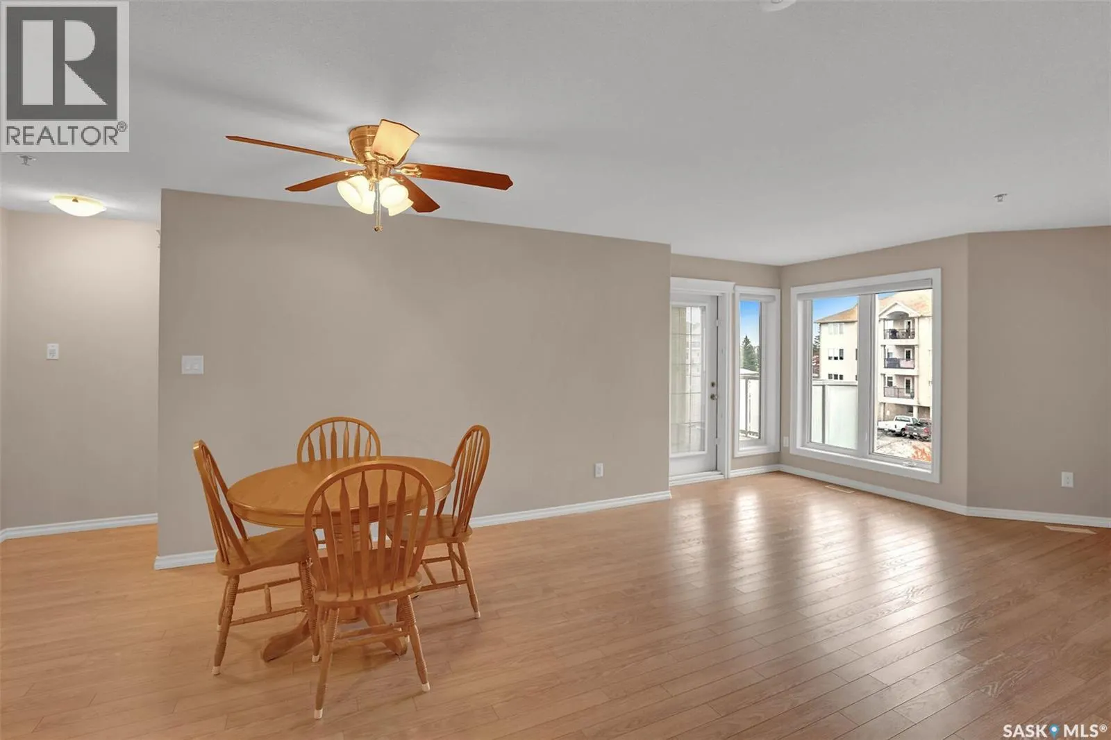 301 2885 Arens ROAD E