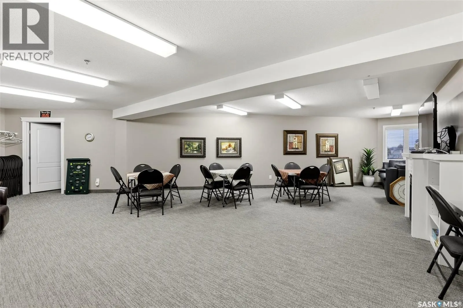 301 2885 Arens ROAD E