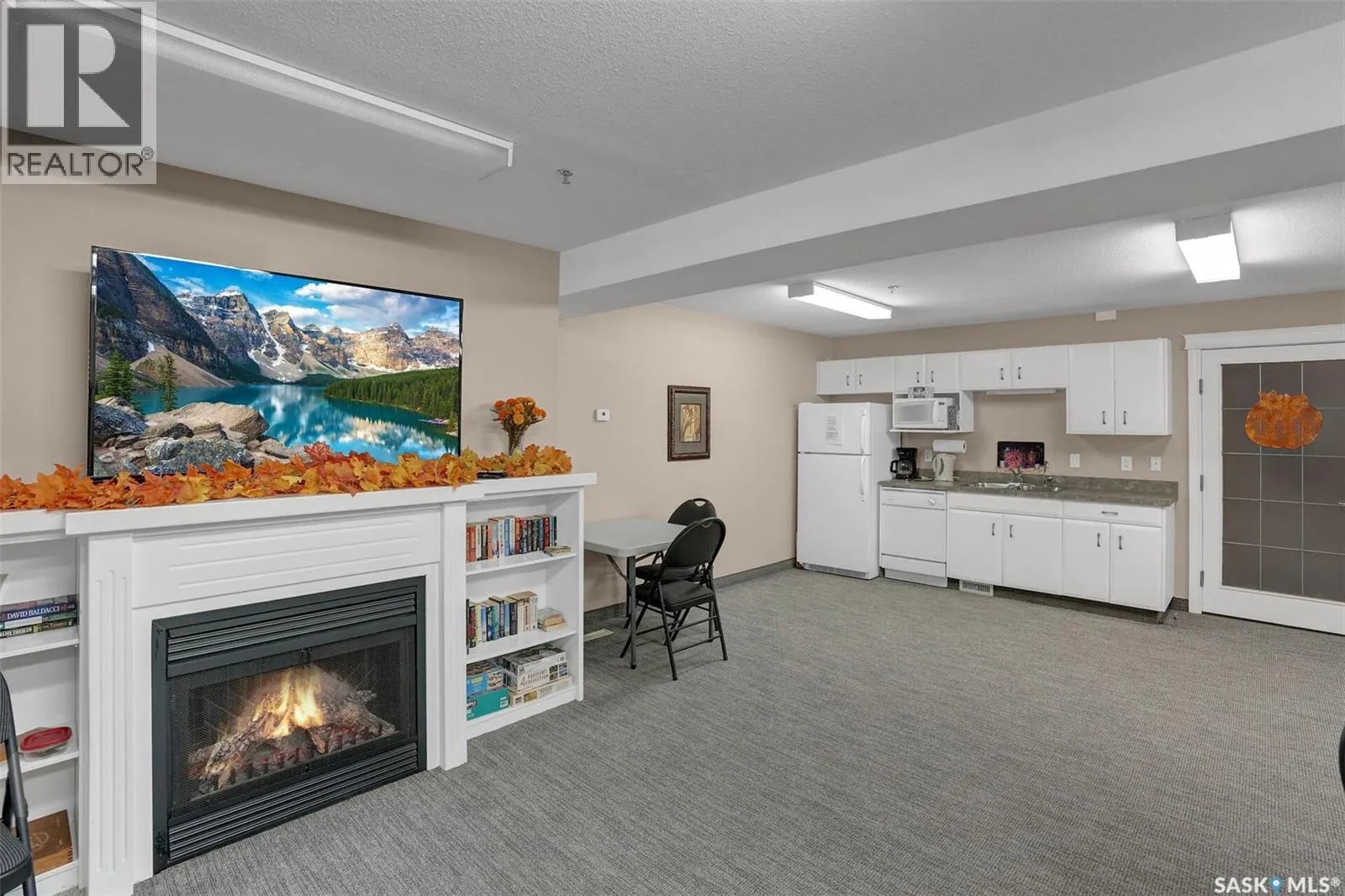 301 2885 Arens ROAD E