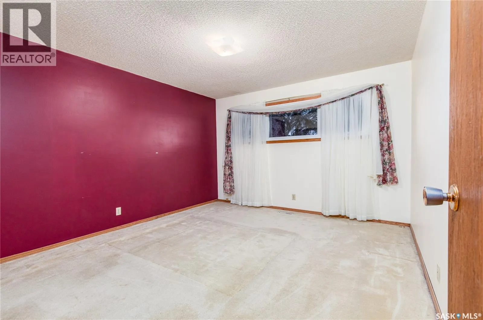 1311 King CRESCENT