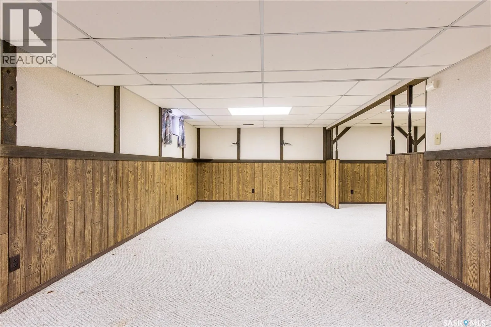 1311 King CRESCENT