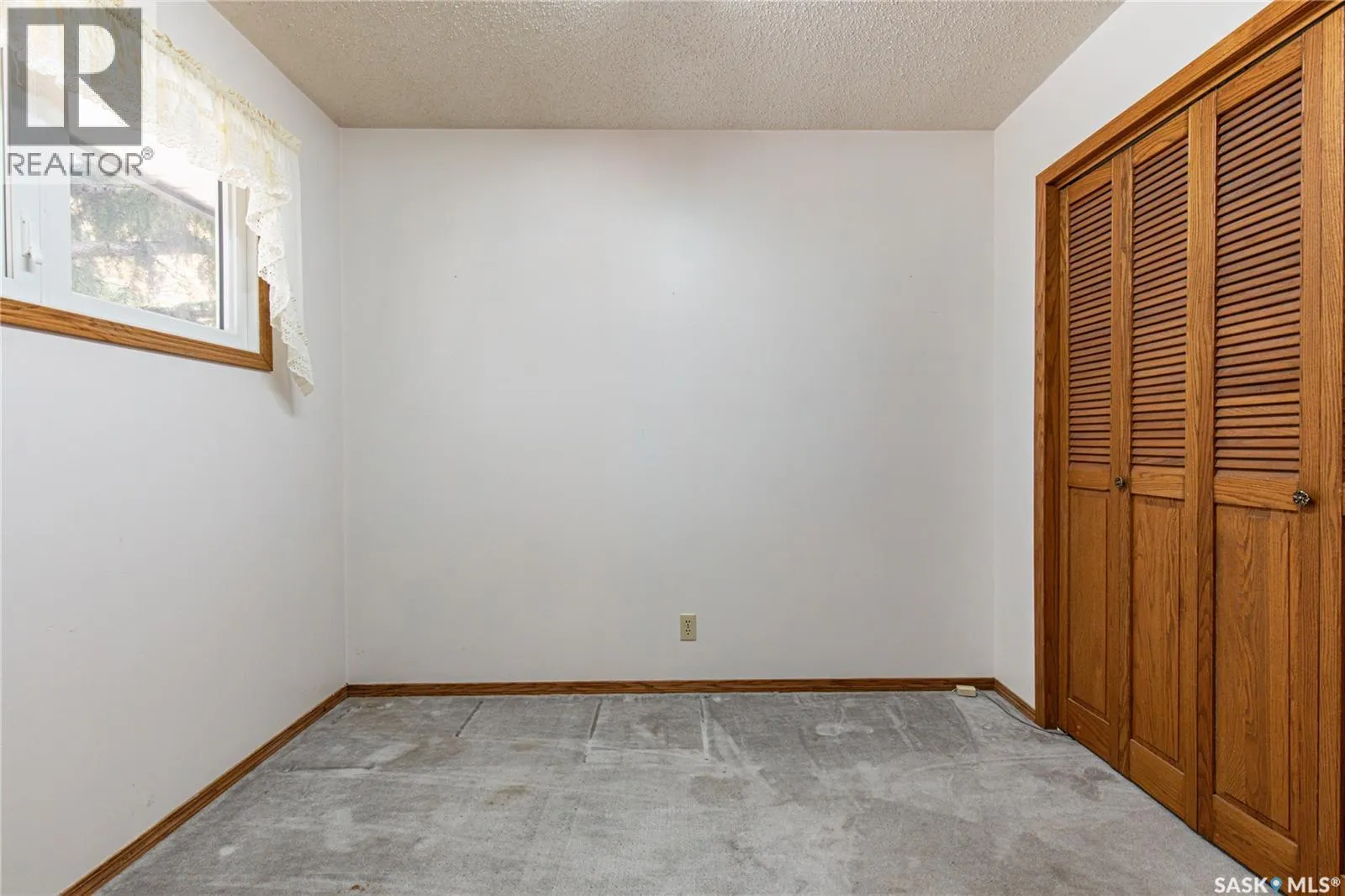 1311 King CRESCENT