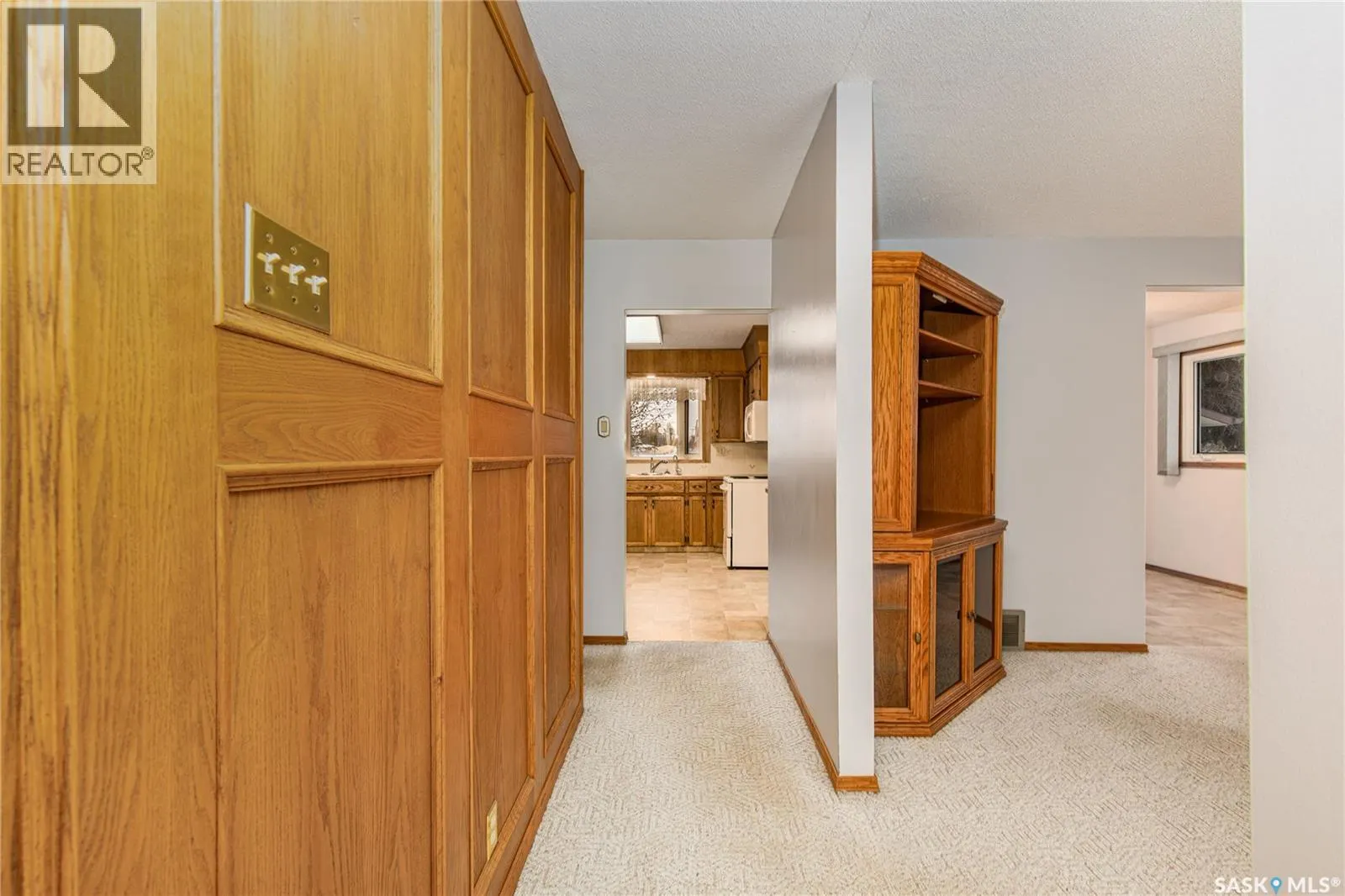 1311 King CRESCENT