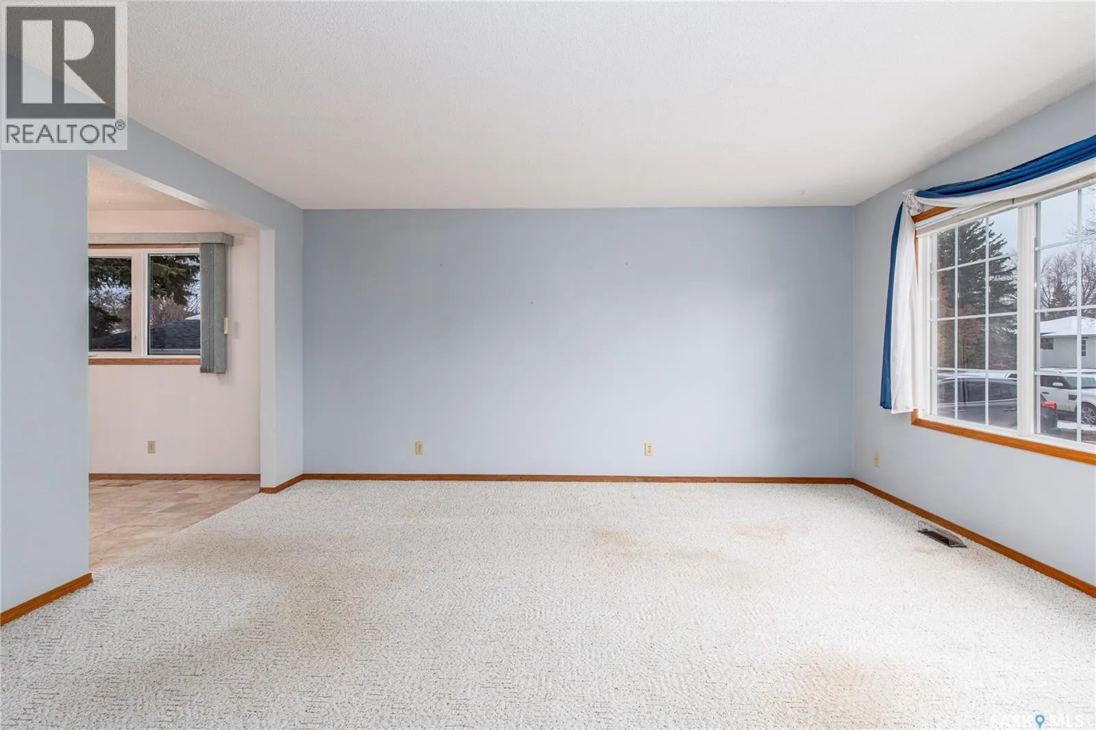 1311 King CRESCENT