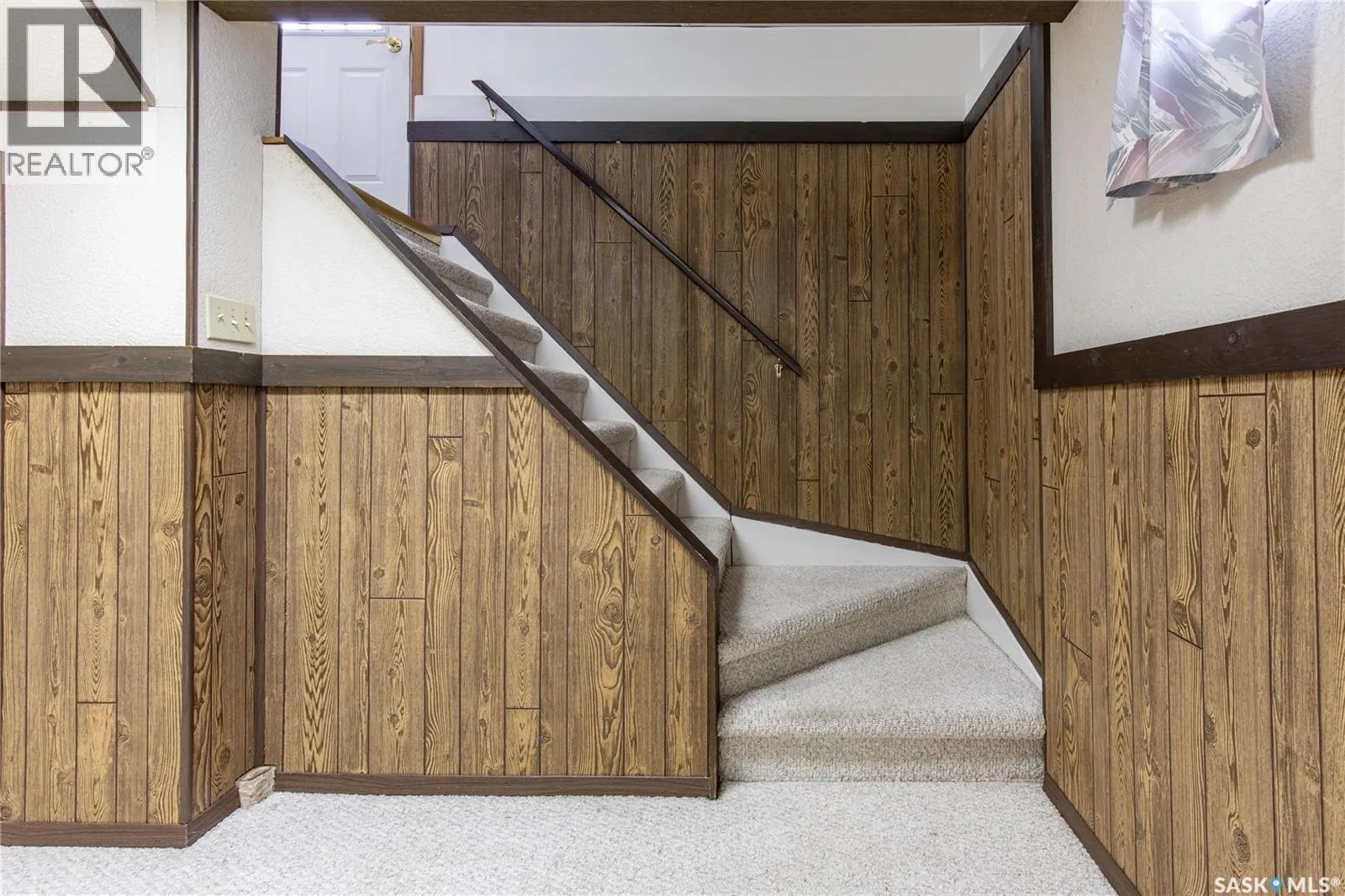 1311 King CRESCENT