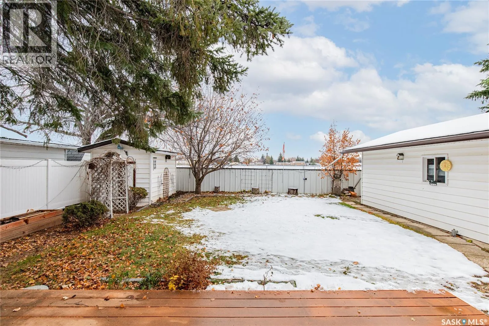 1311 King CRESCENT