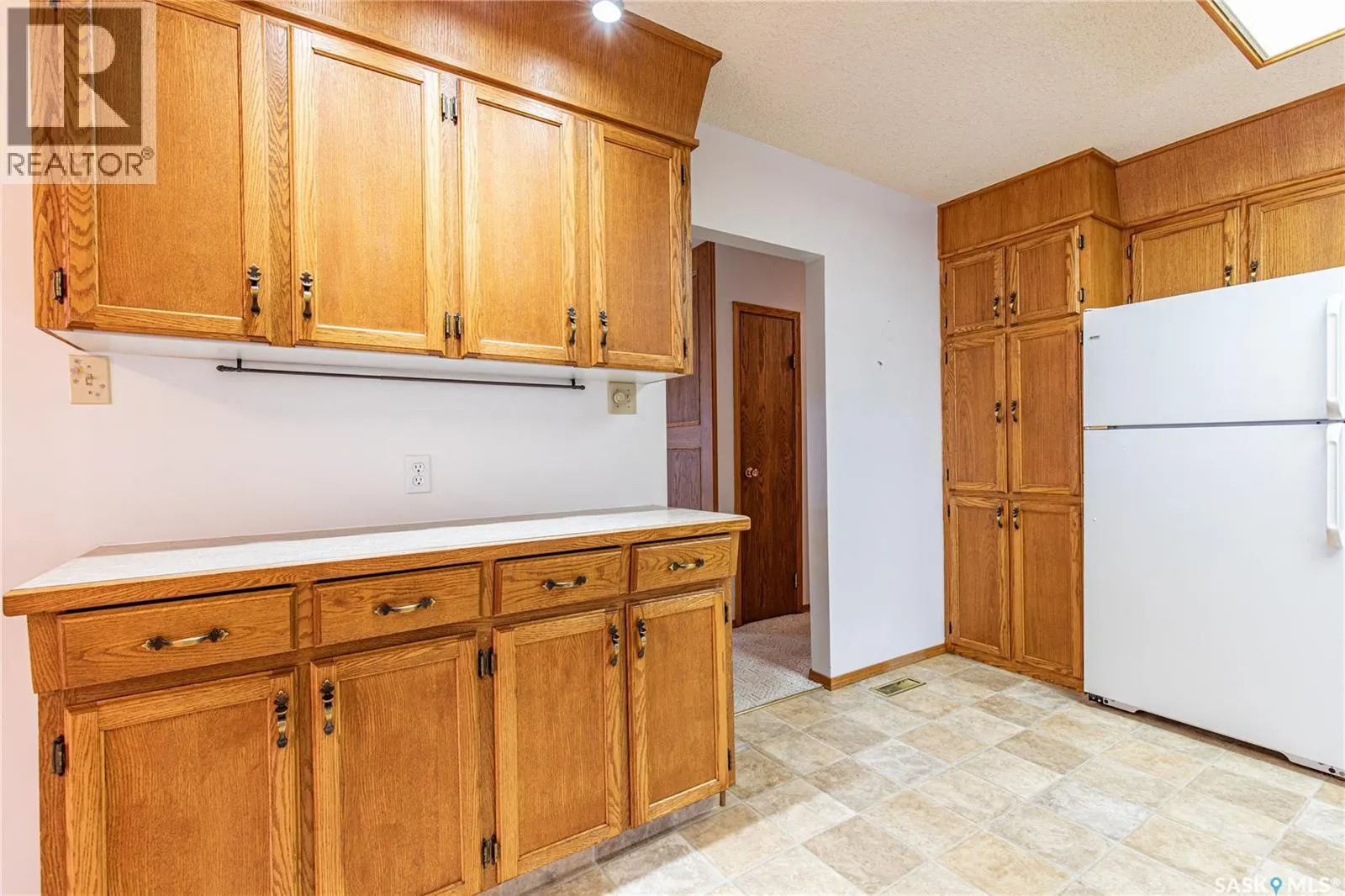 1311 King CRESCENT