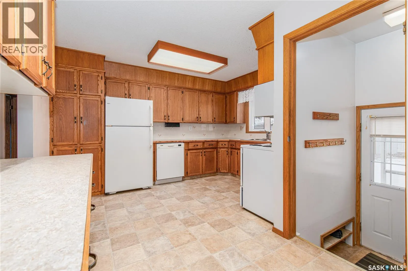 1311 King CRESCENT