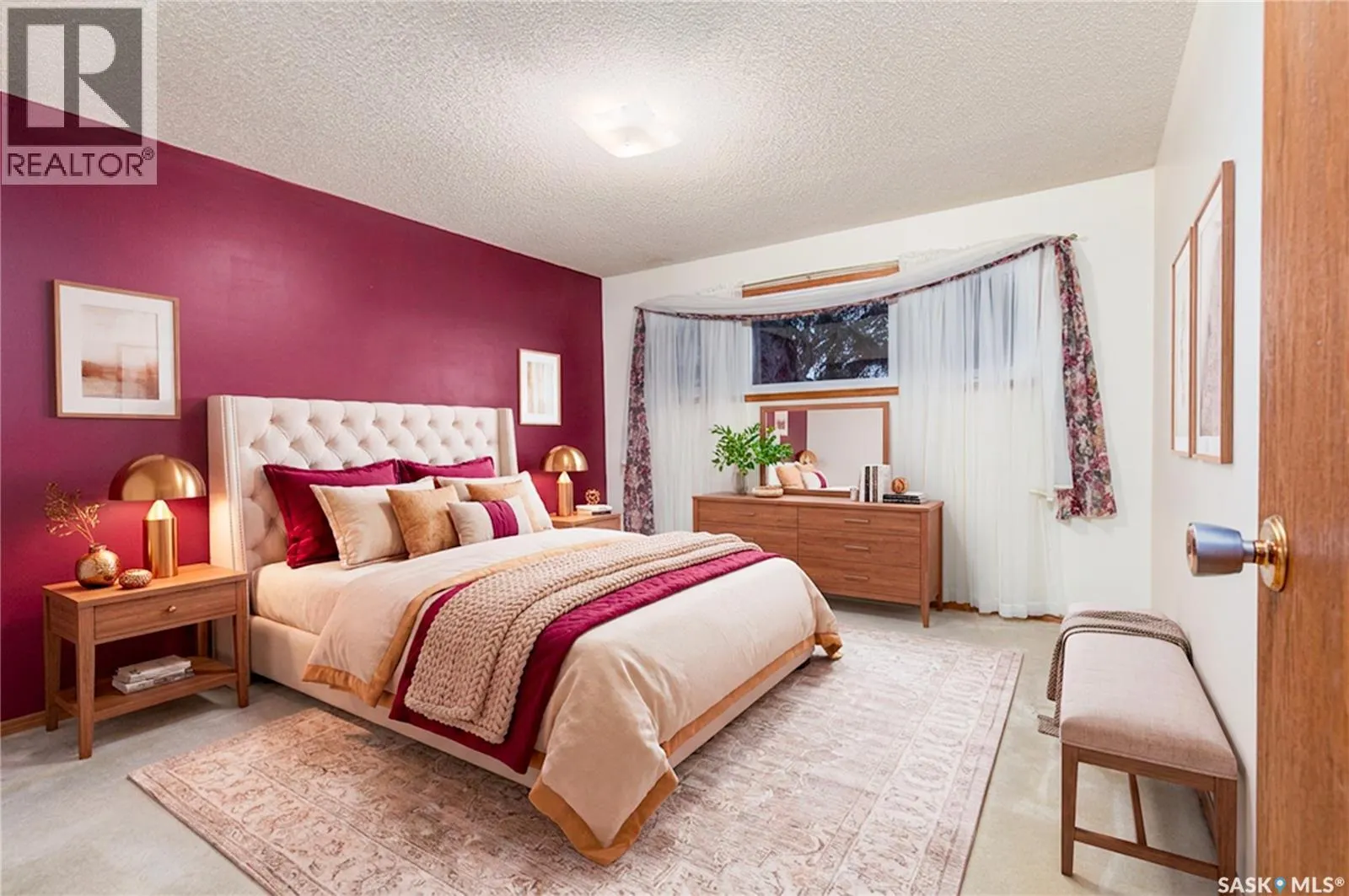 1311 King CRESCENT