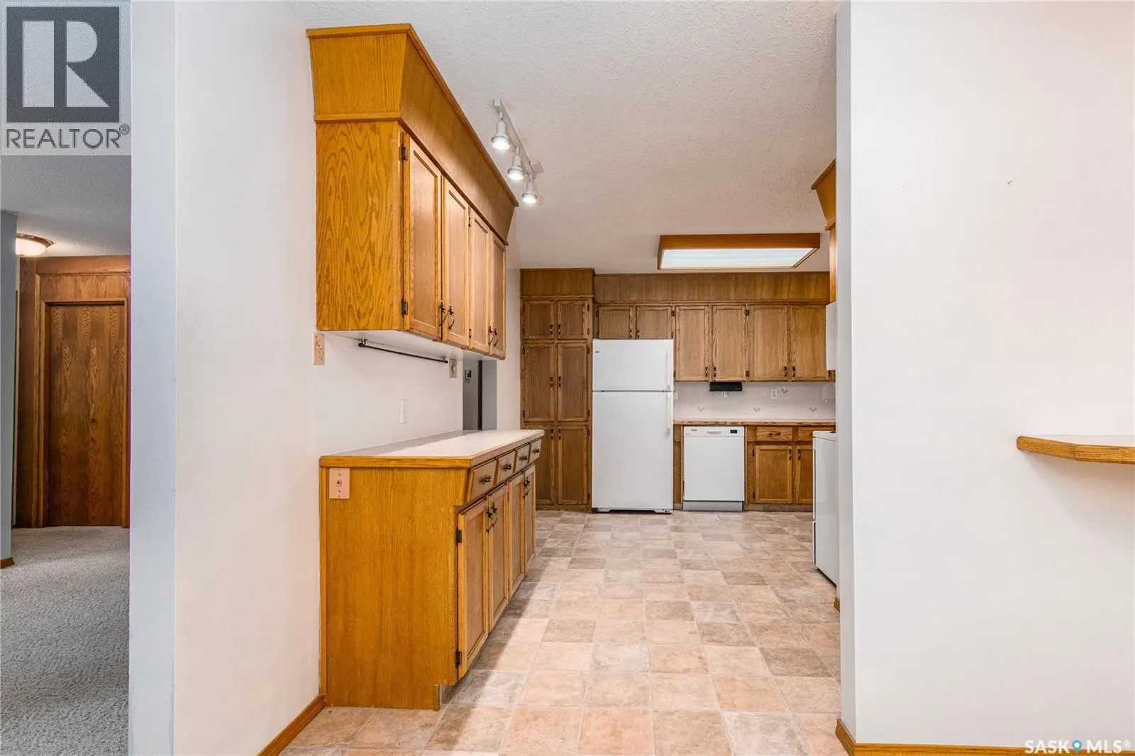 1311 King CRESCENT