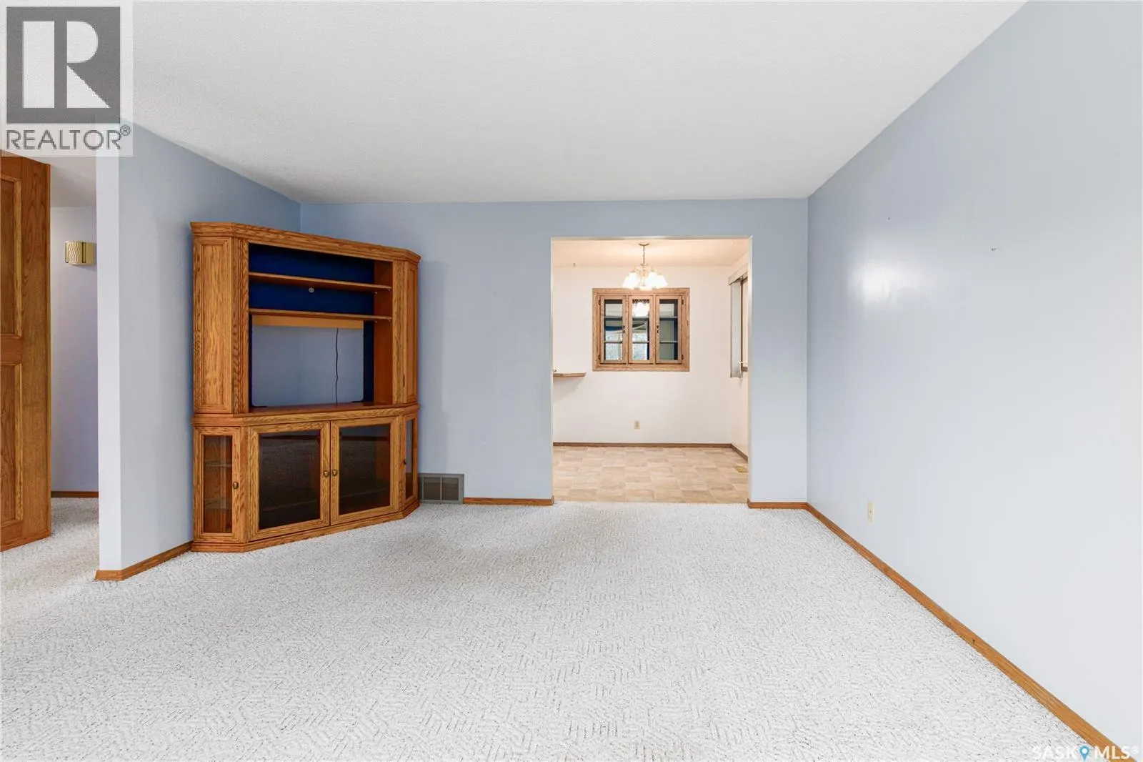 1311 King CRESCENT