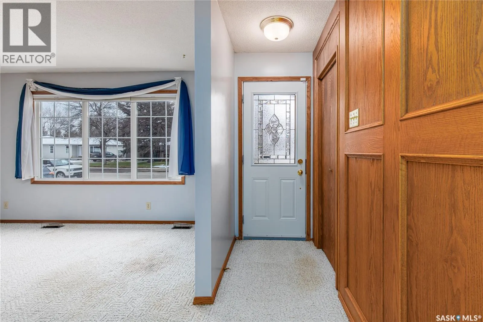 1311 King CRESCENT