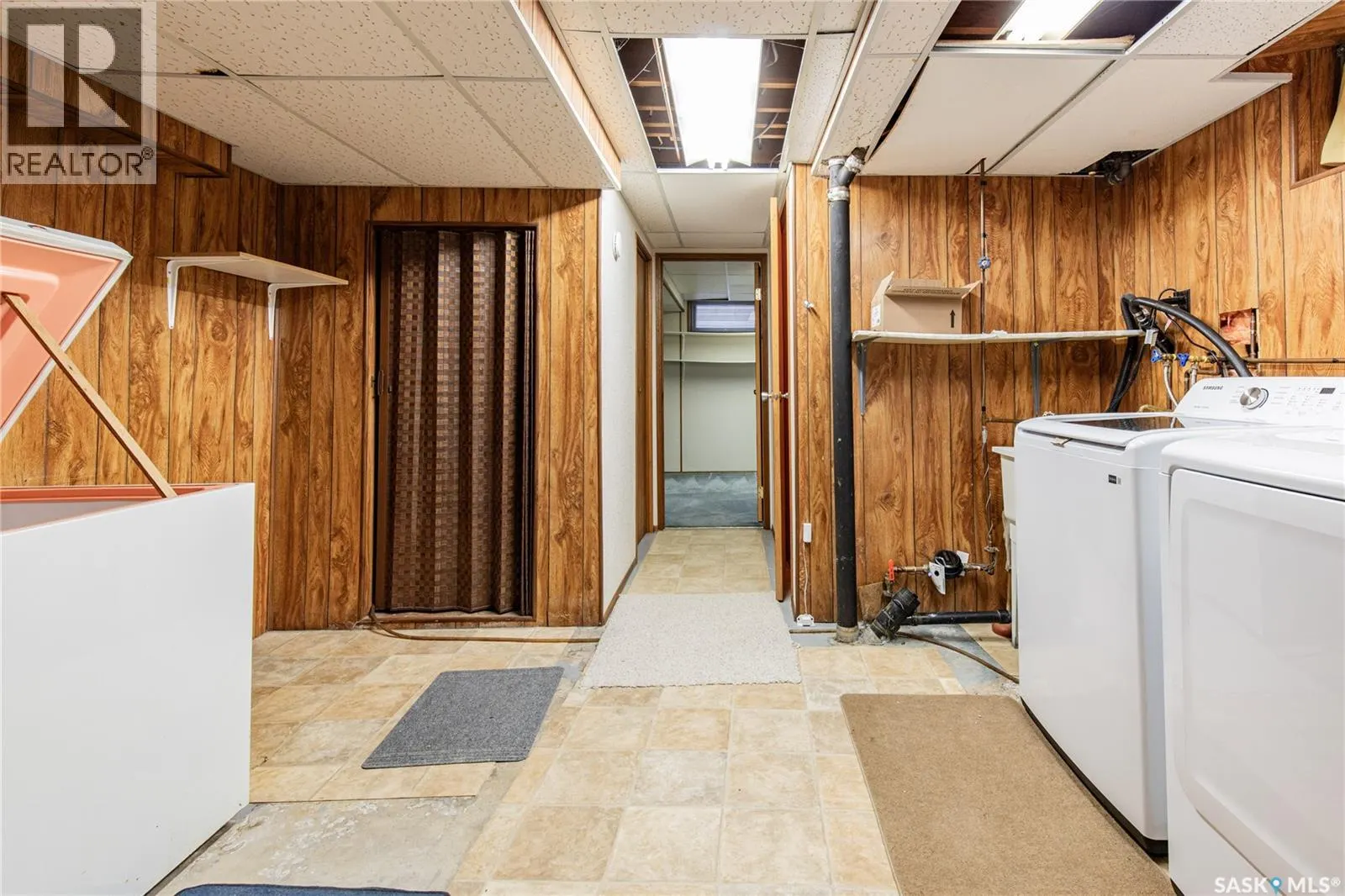 1311 King CRESCENT