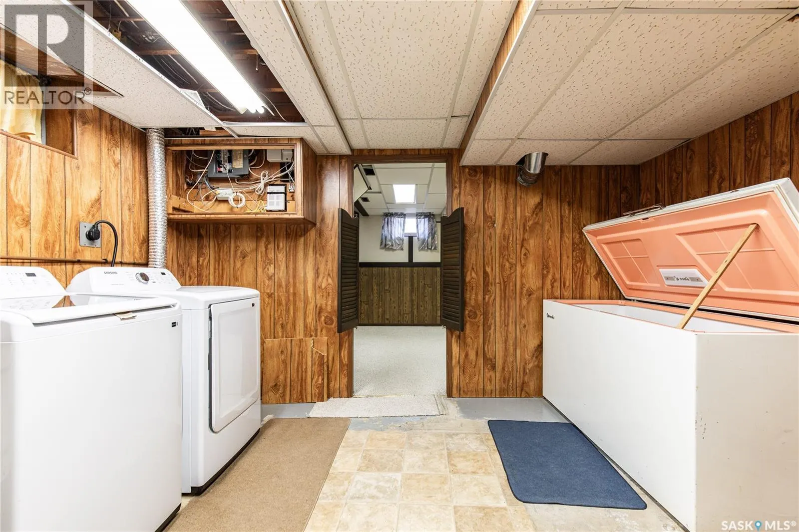 1311 King CRESCENT