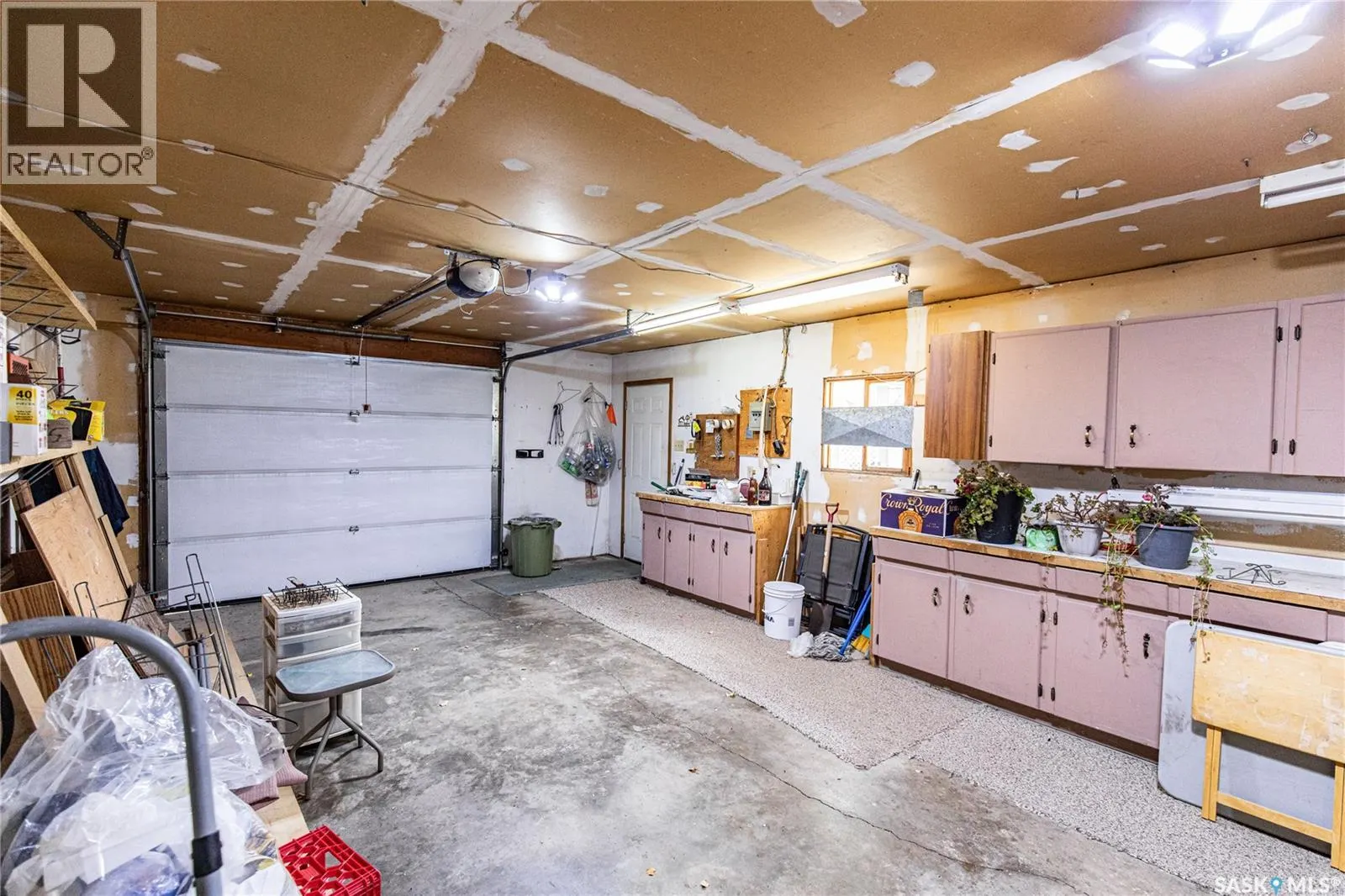 1311 King CRESCENT