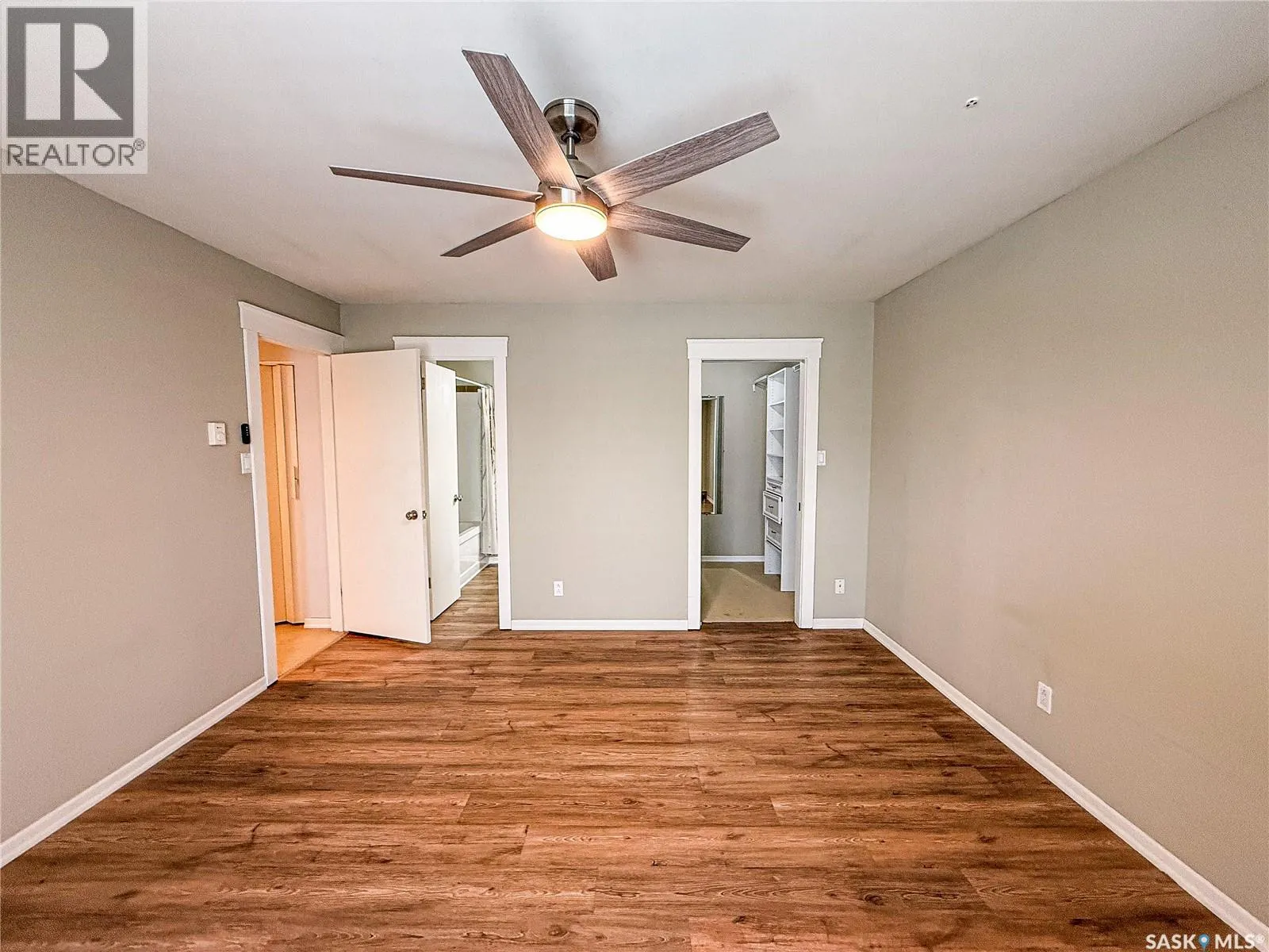 436 4th STREET E