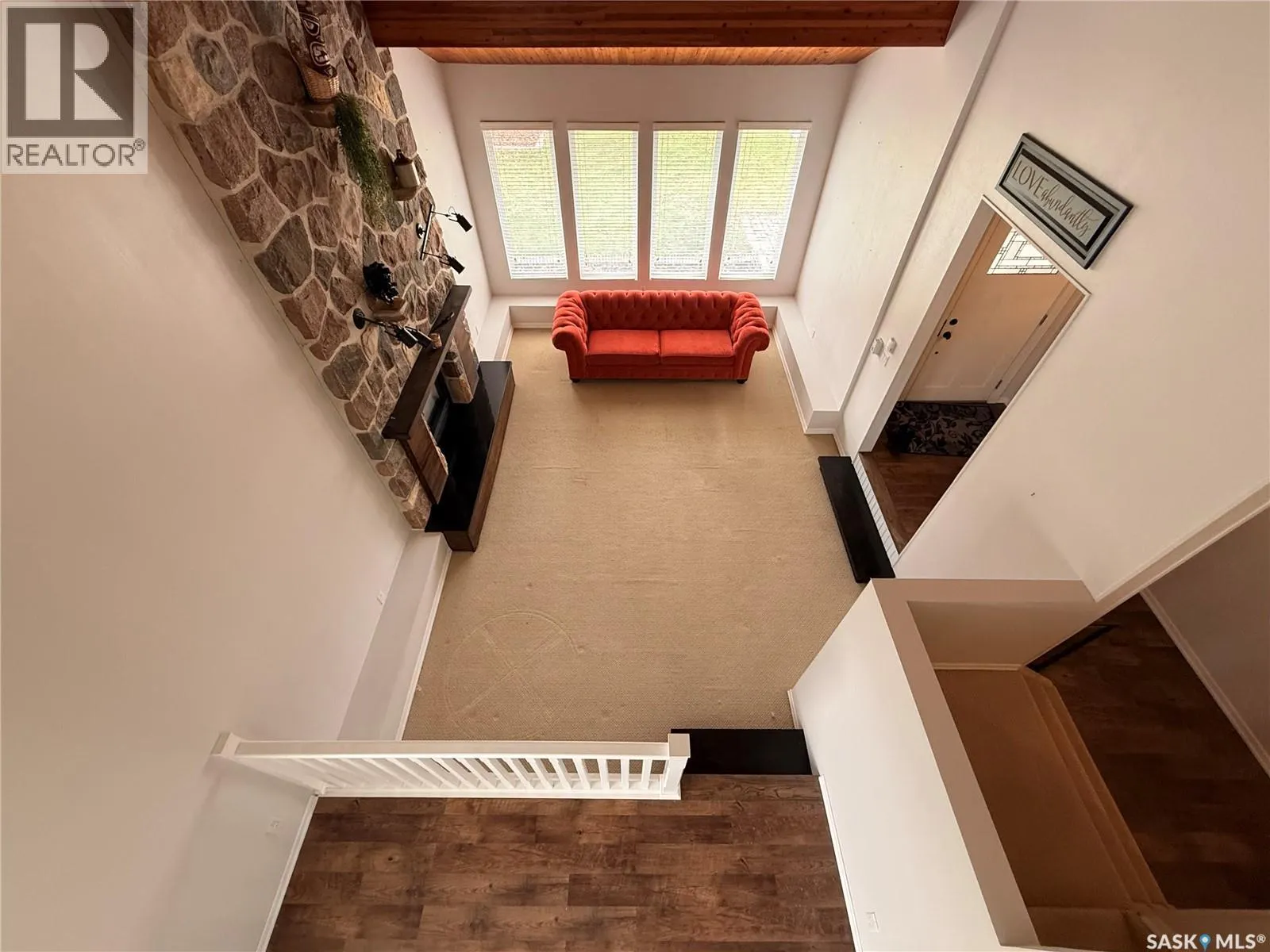 436 4th STREET E