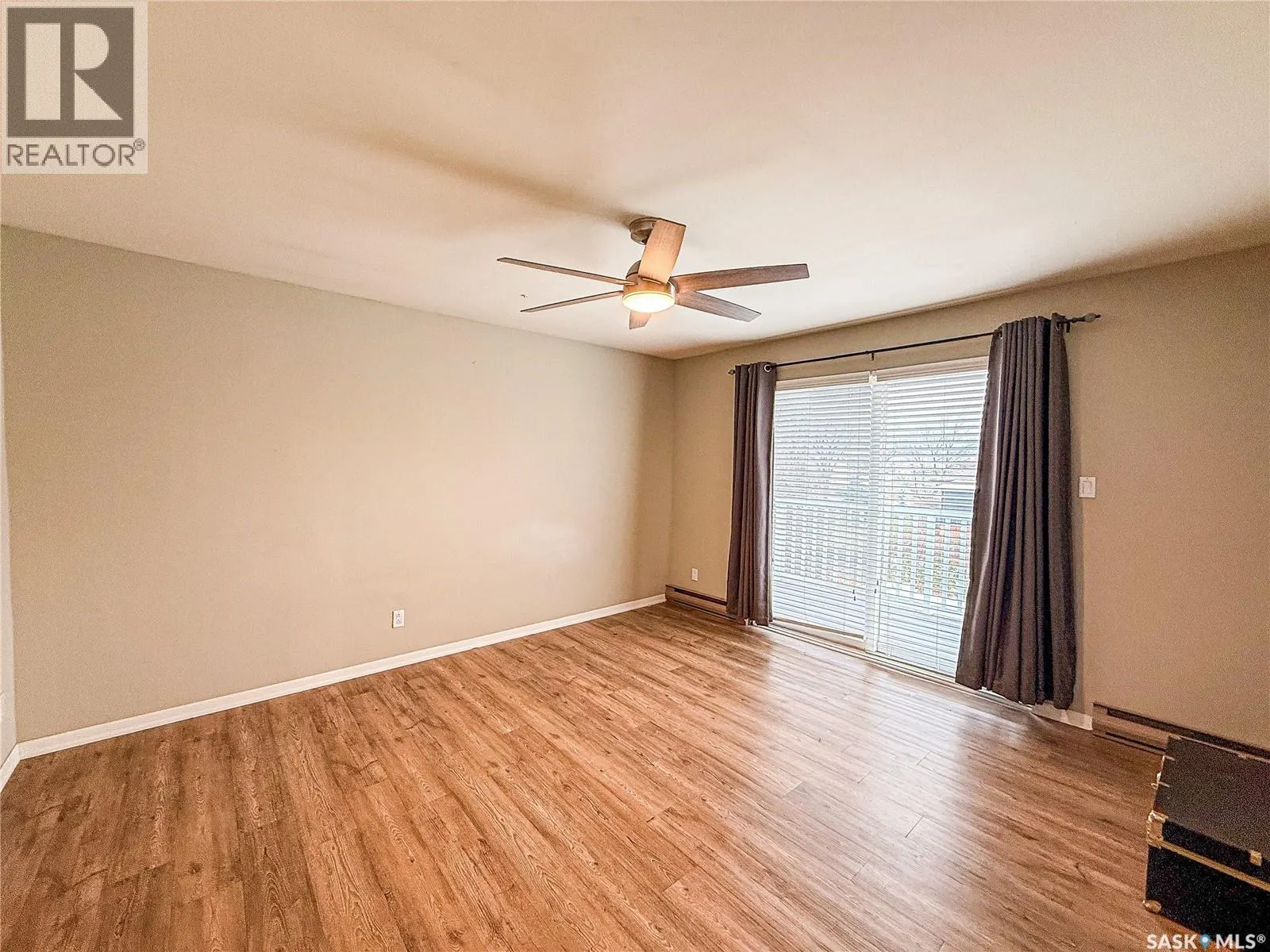 436 4th STREET E