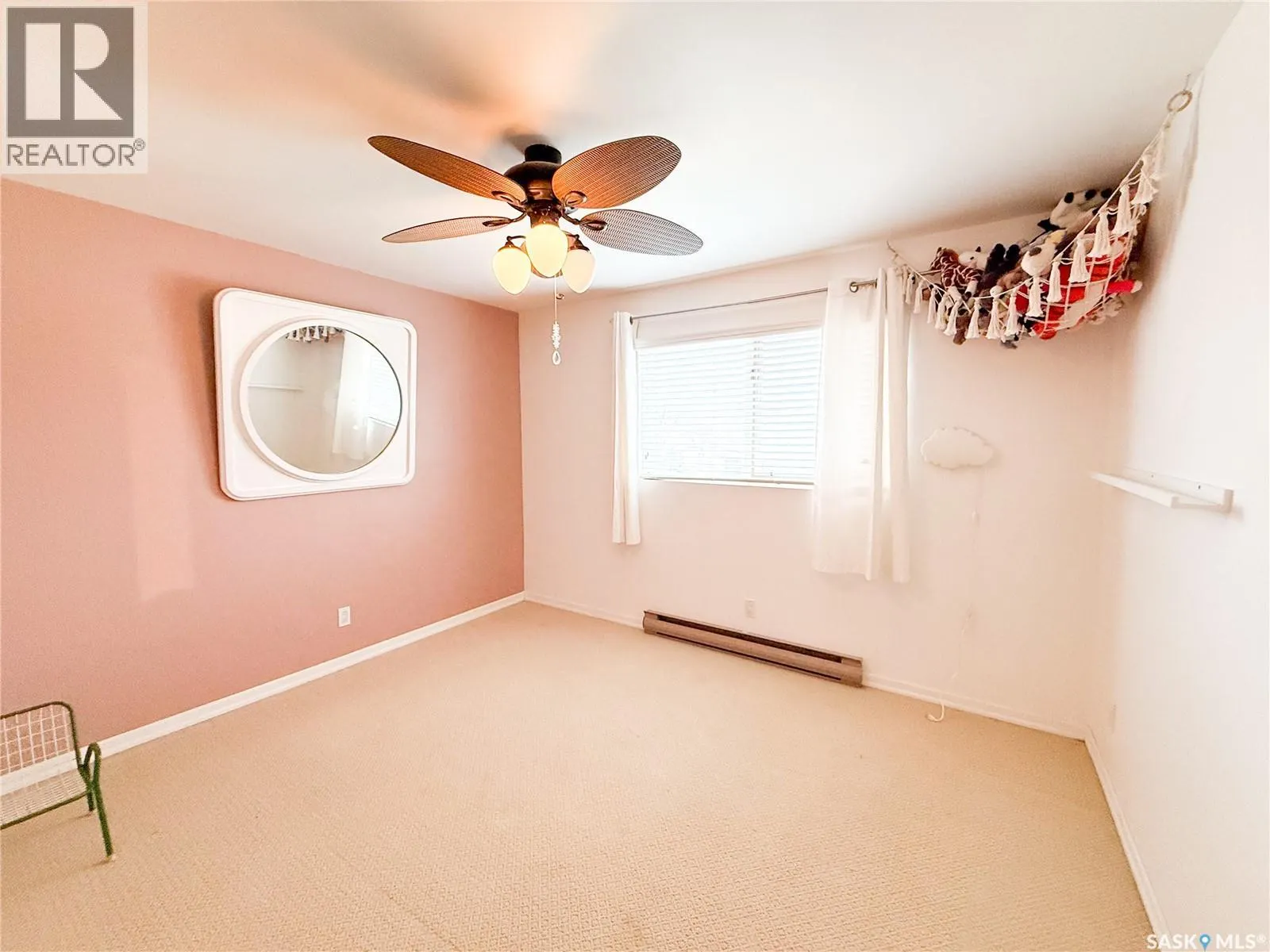436 4th STREET E