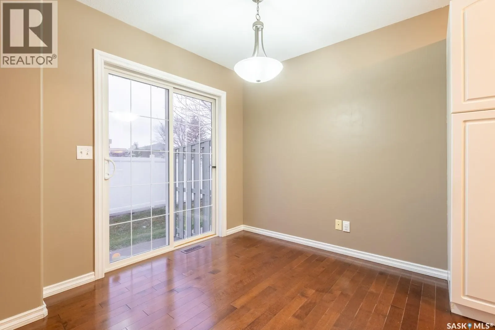 39 2400 Tell PLACE