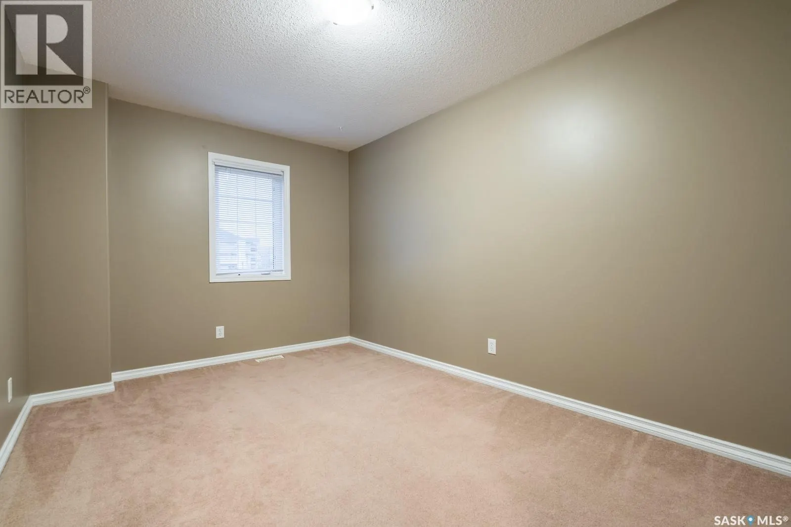 39 2400 Tell PLACE