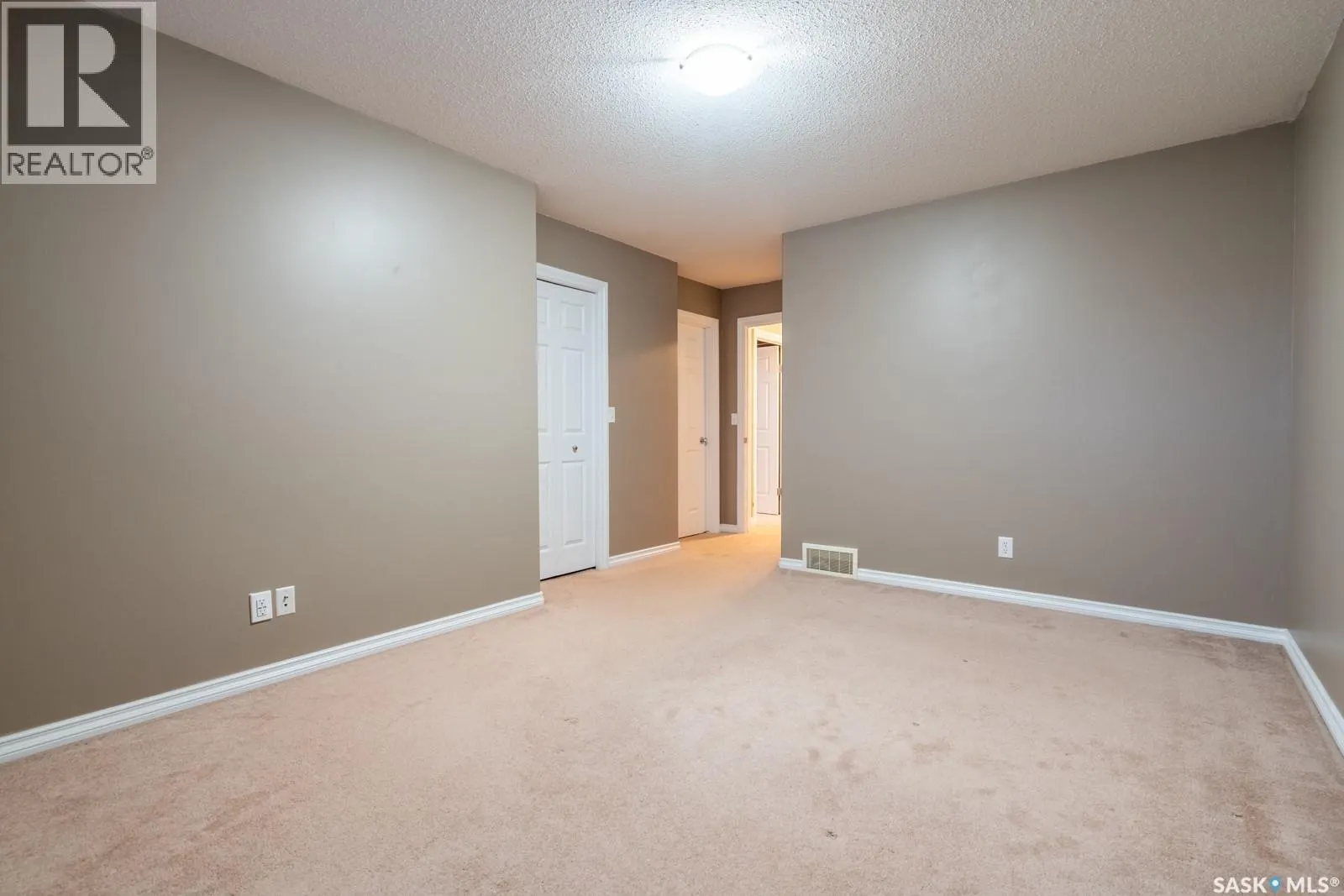 39 2400 Tell PLACE