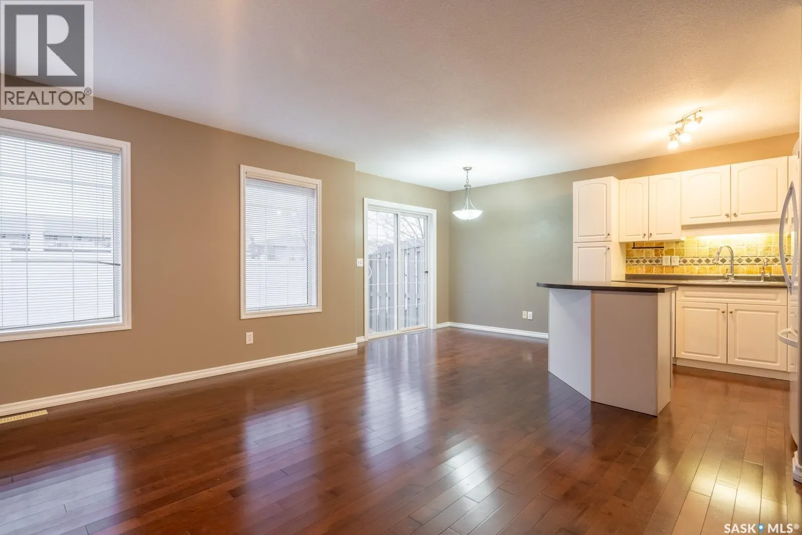 39 2400 Tell PLACE