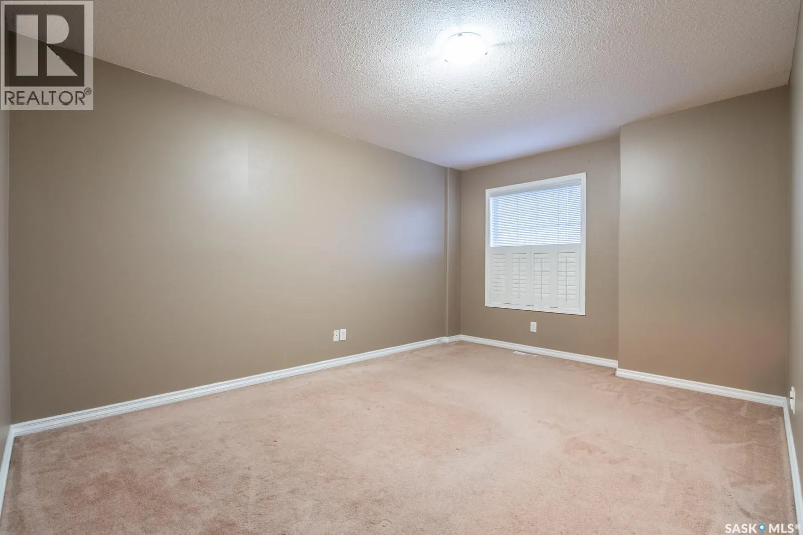 39 2400 Tell PLACE