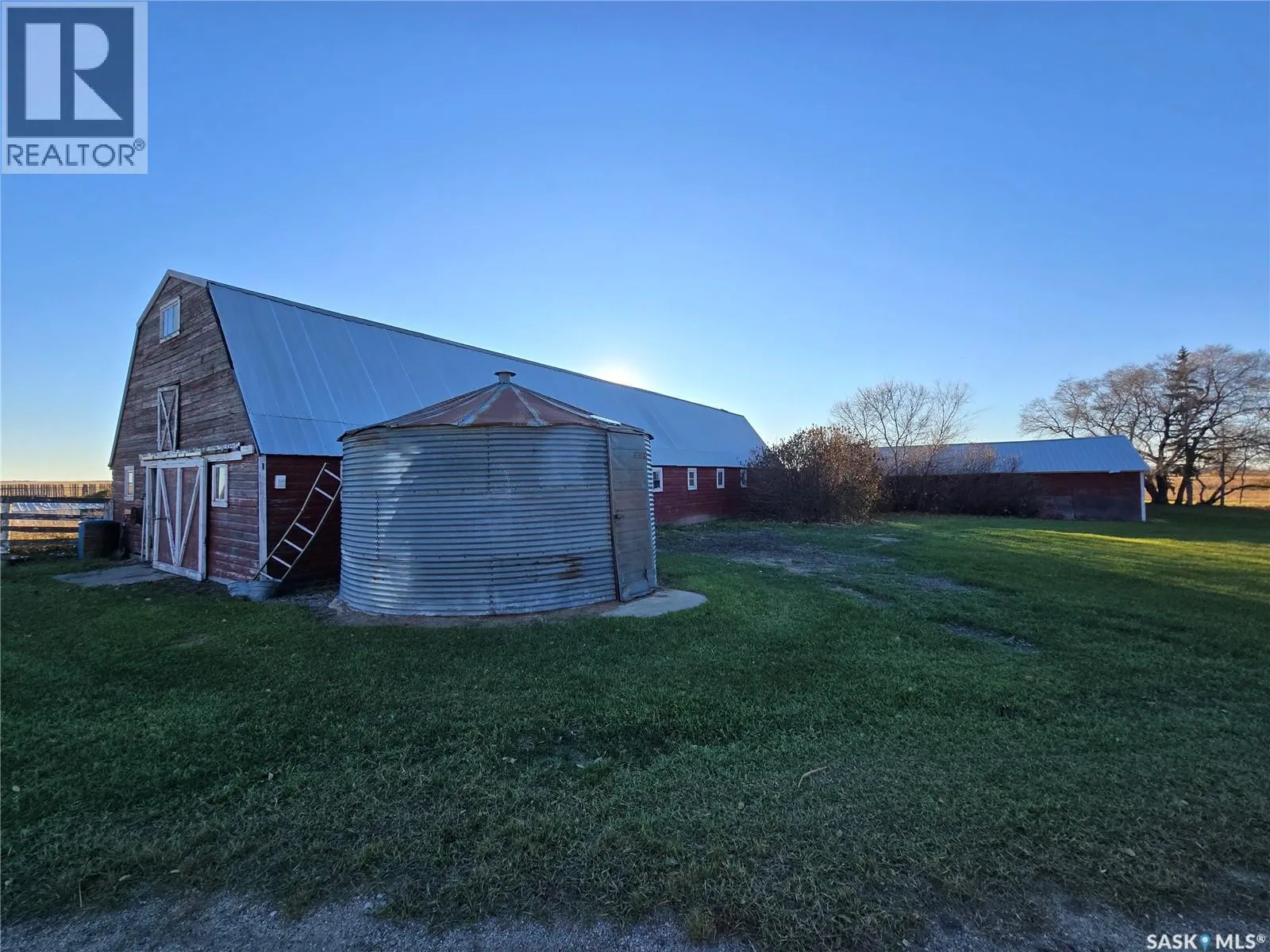 Oakshela North Acreage