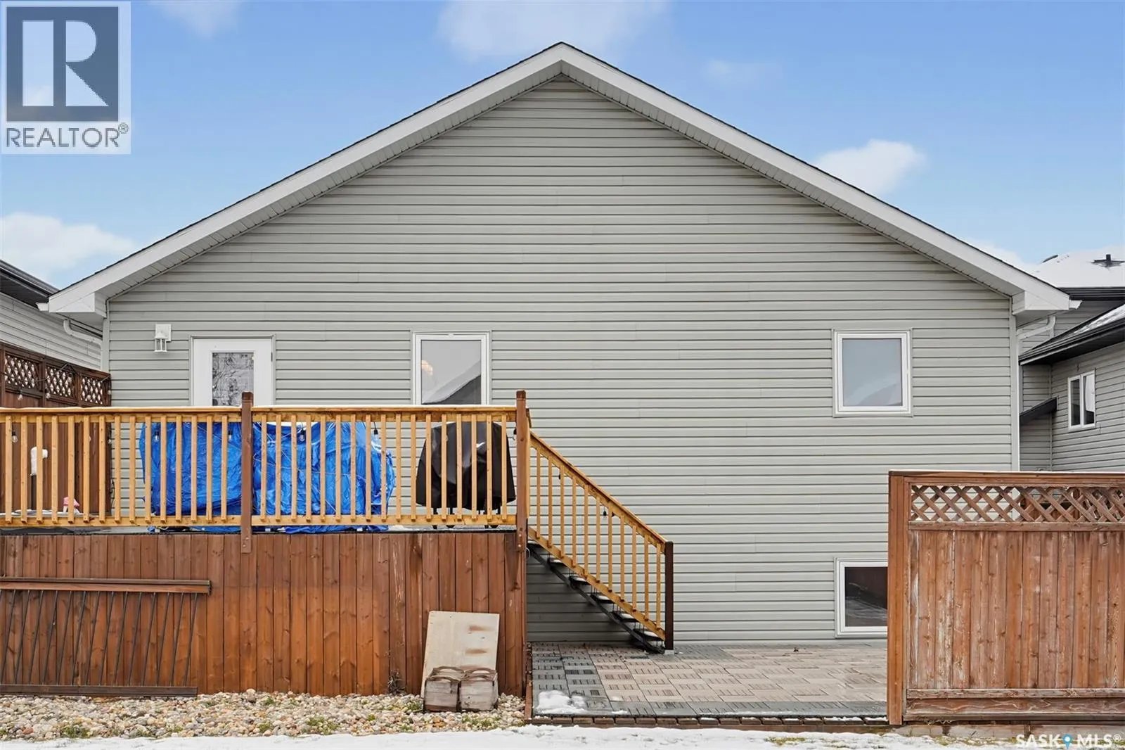 754 HARGREAVES CRESCENT