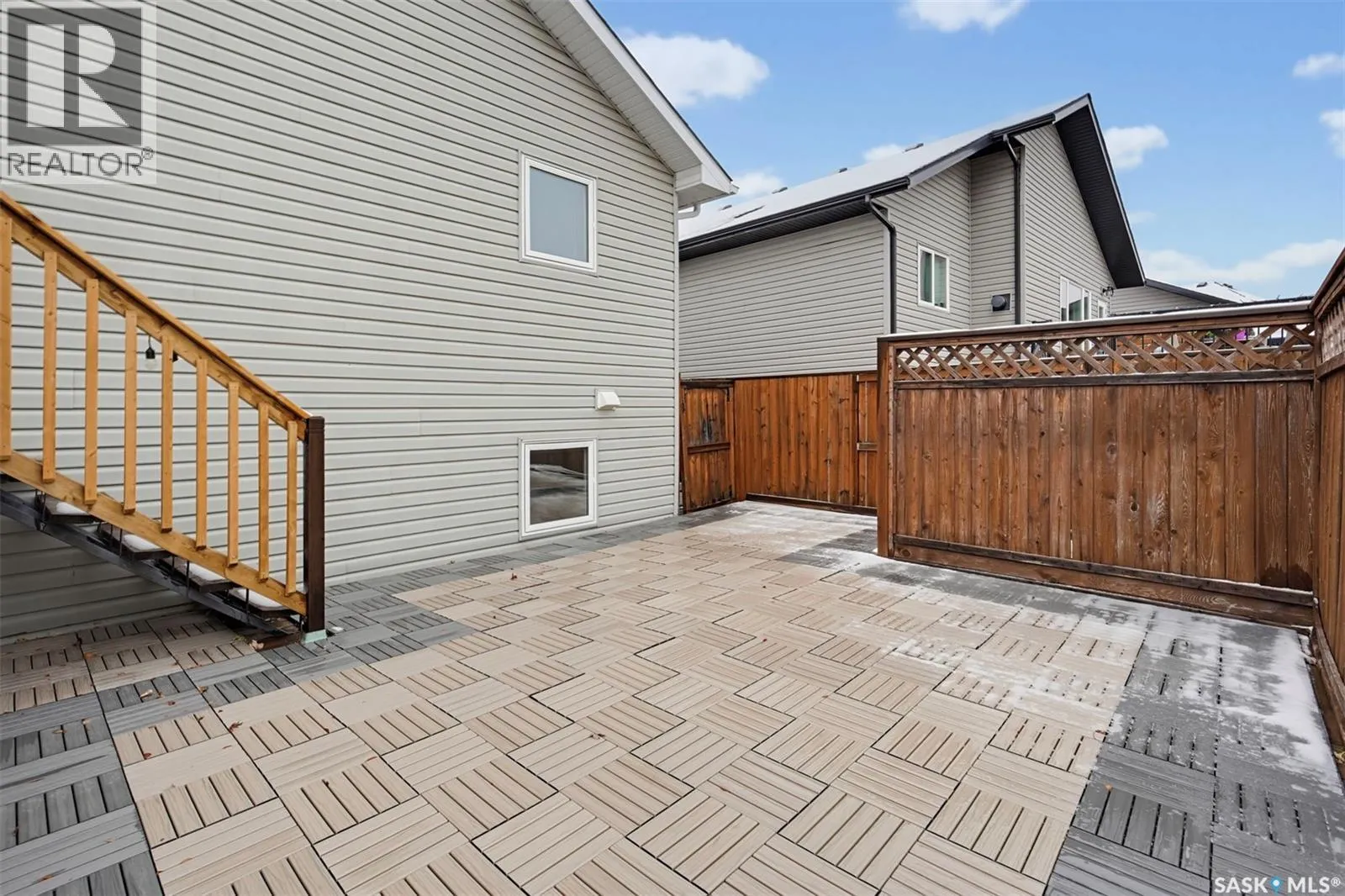 754 HARGREAVES CRESCENT