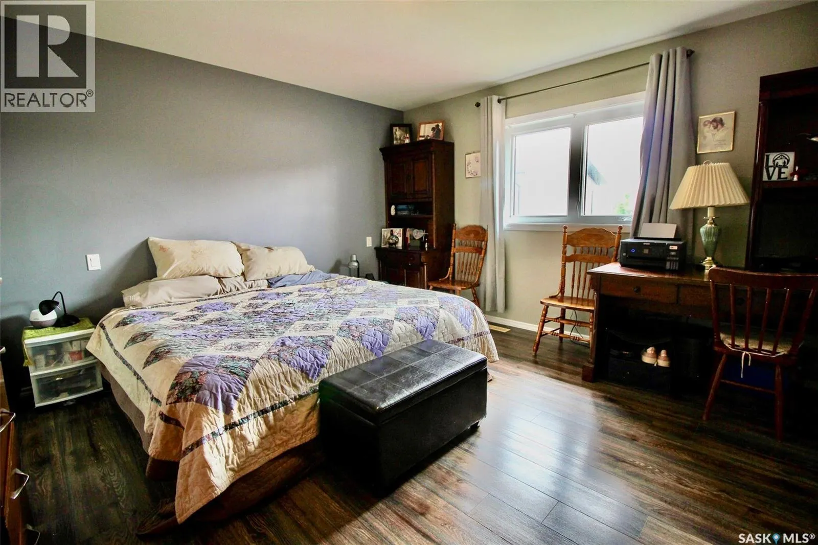 300 7th STREET