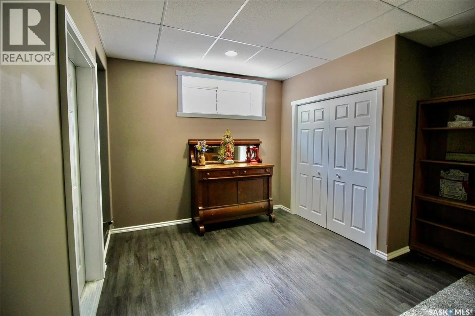300 7th STREET