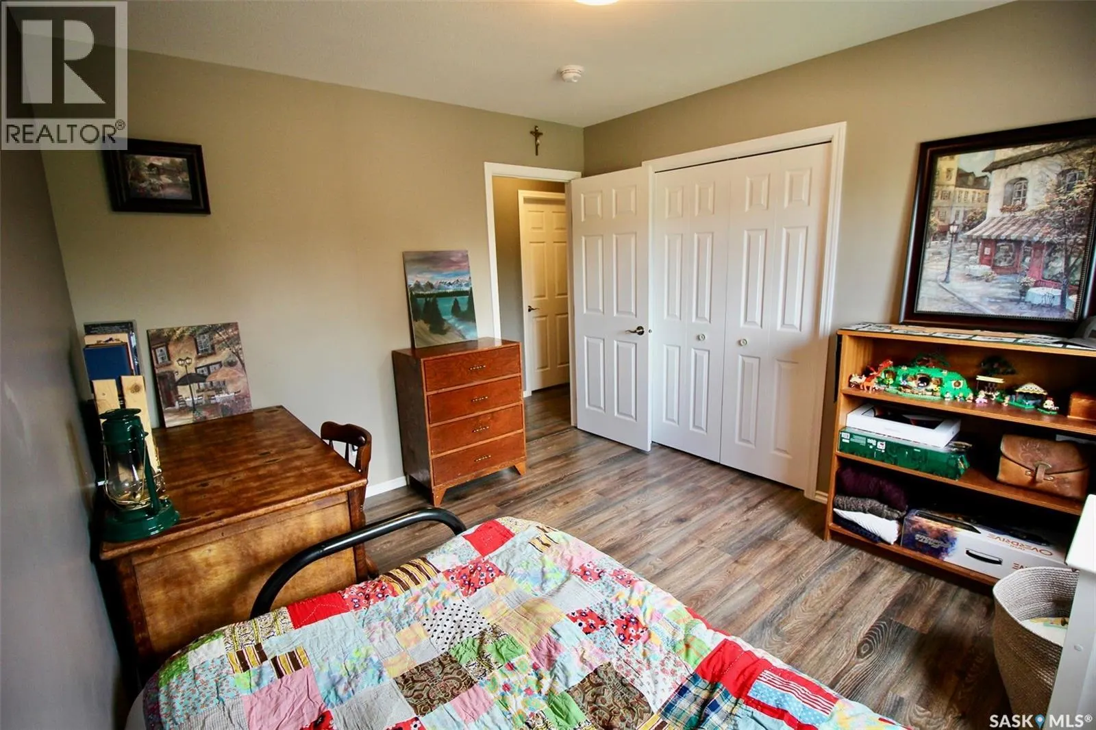 300 7th STREET