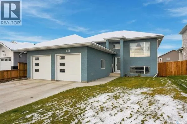 Home for sale: 828 Weir CRESCENT, Warman, SK