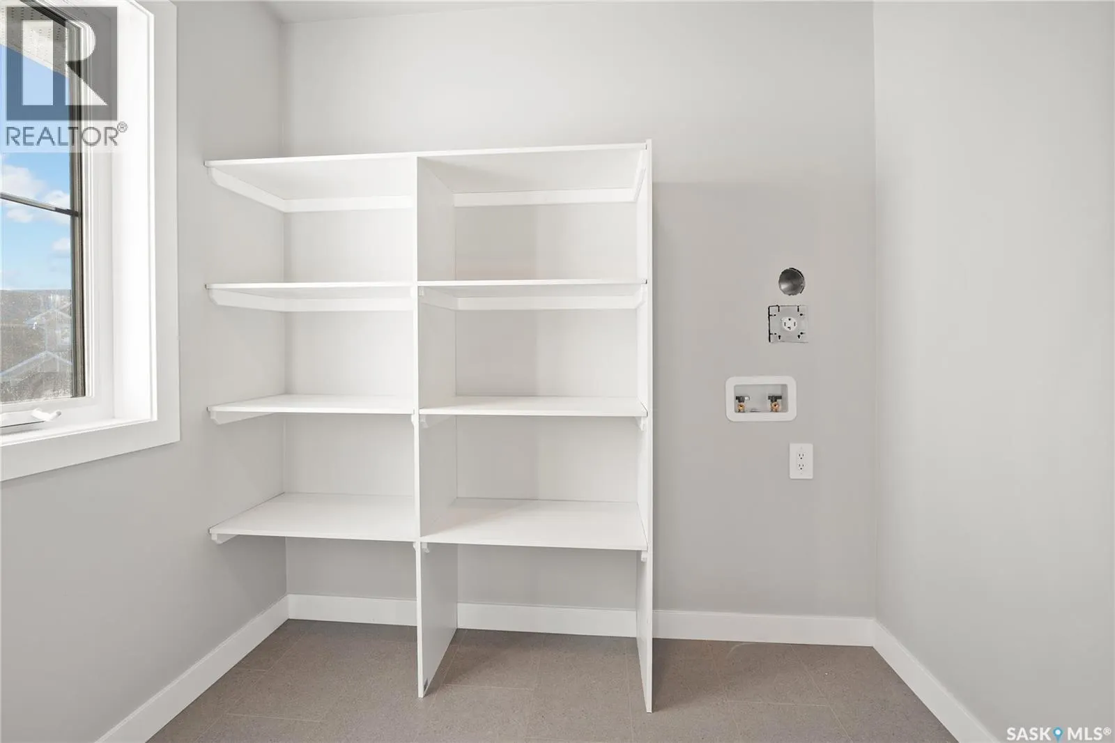 10 Vancouver CRESCENT