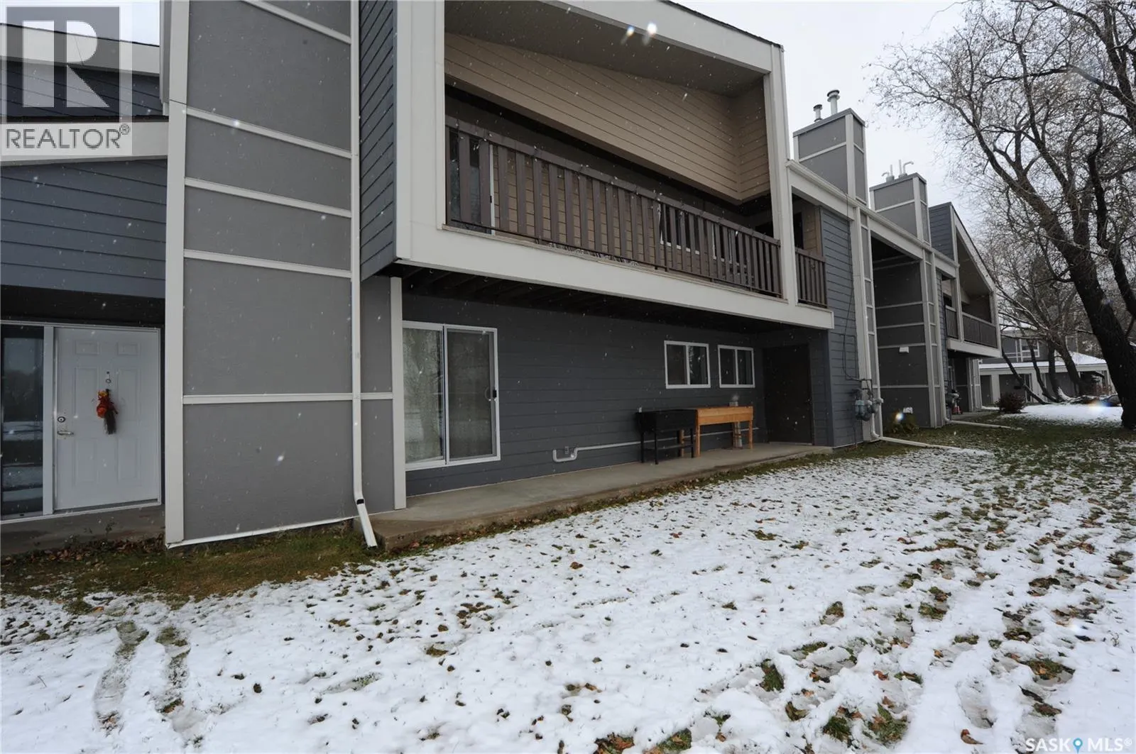 416 425 115th STREET E