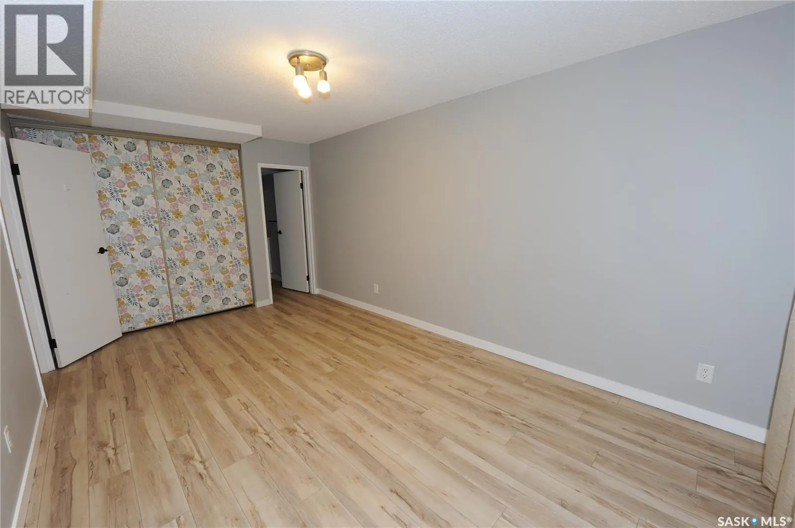 416 425 115th STREET E