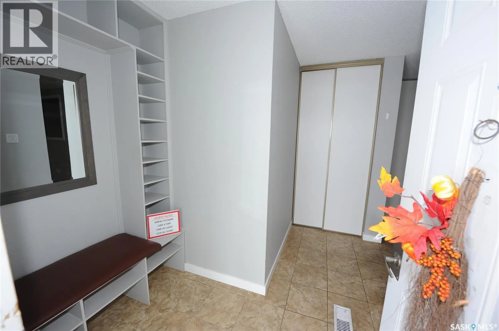 416 425 115th STREET E