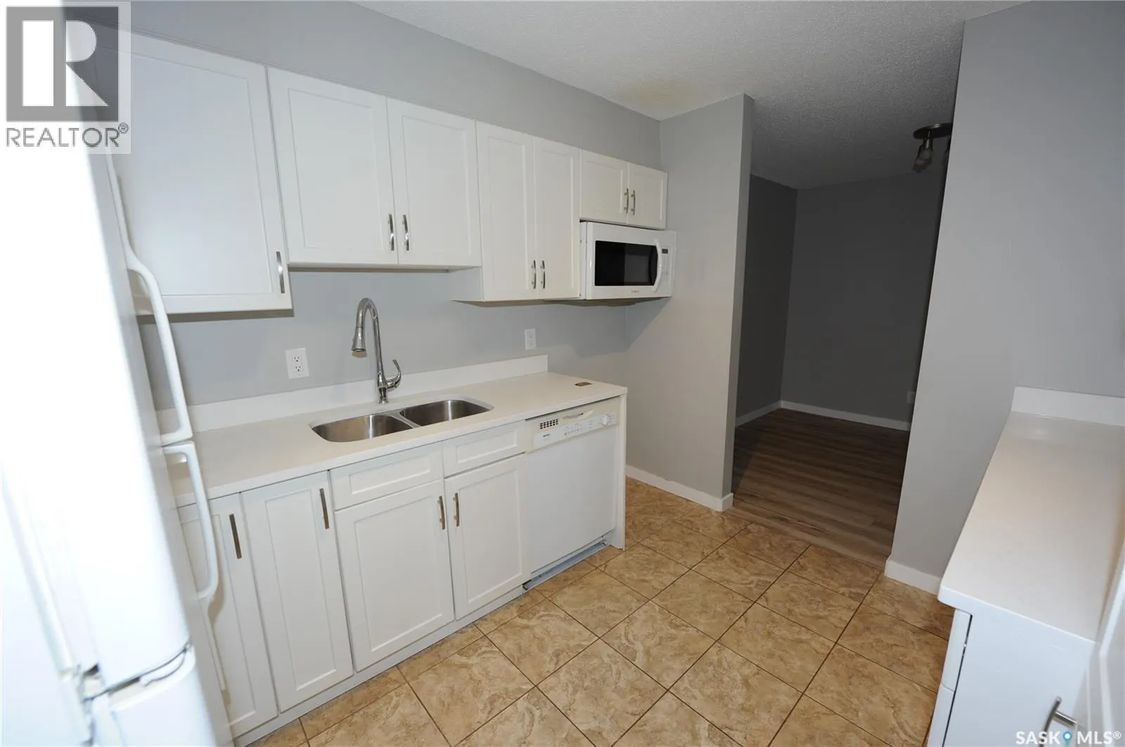 416 425 115th STREET E