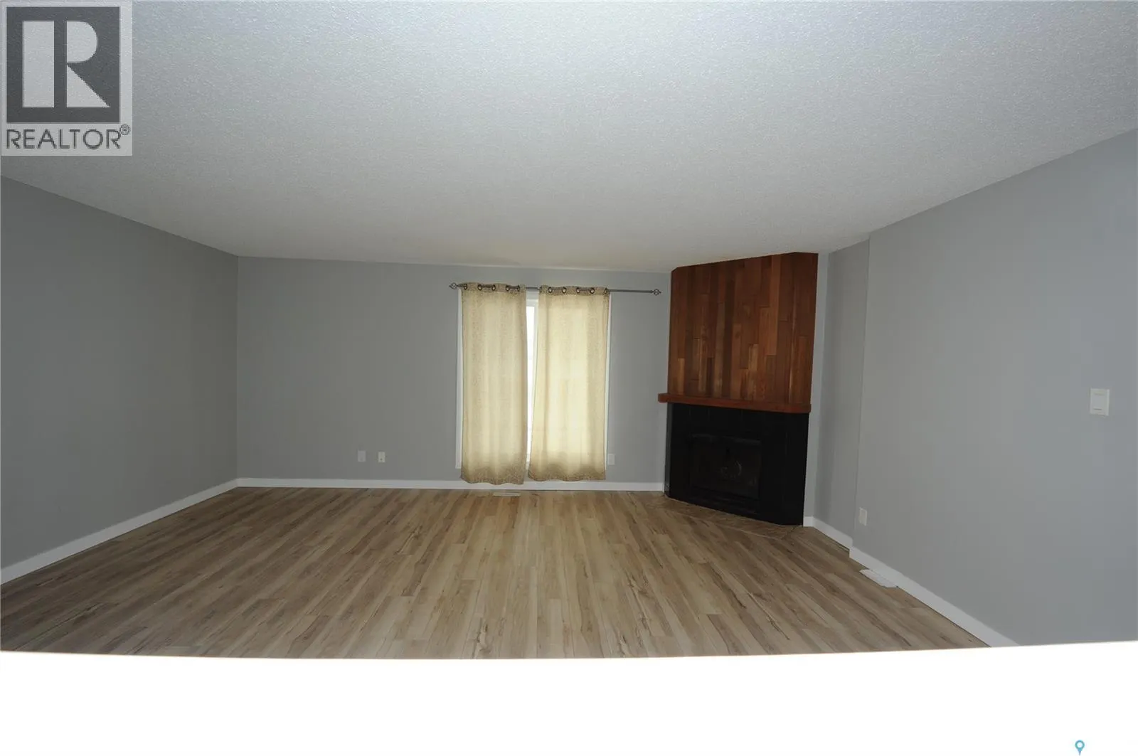 416 425 115th STREET E