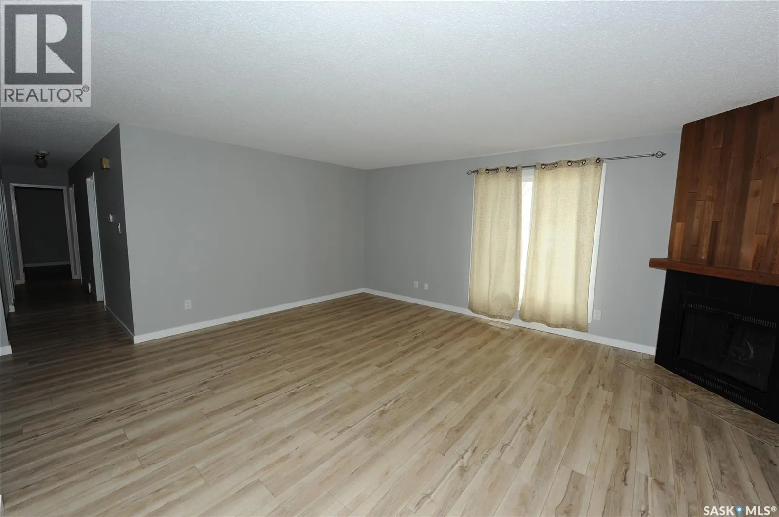 416 425 115th STREET E
