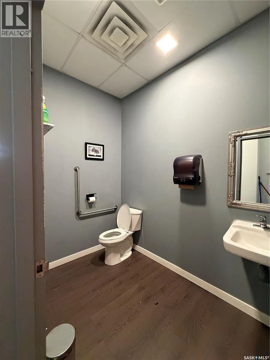 9 3000 Diefenbaker DRIVE